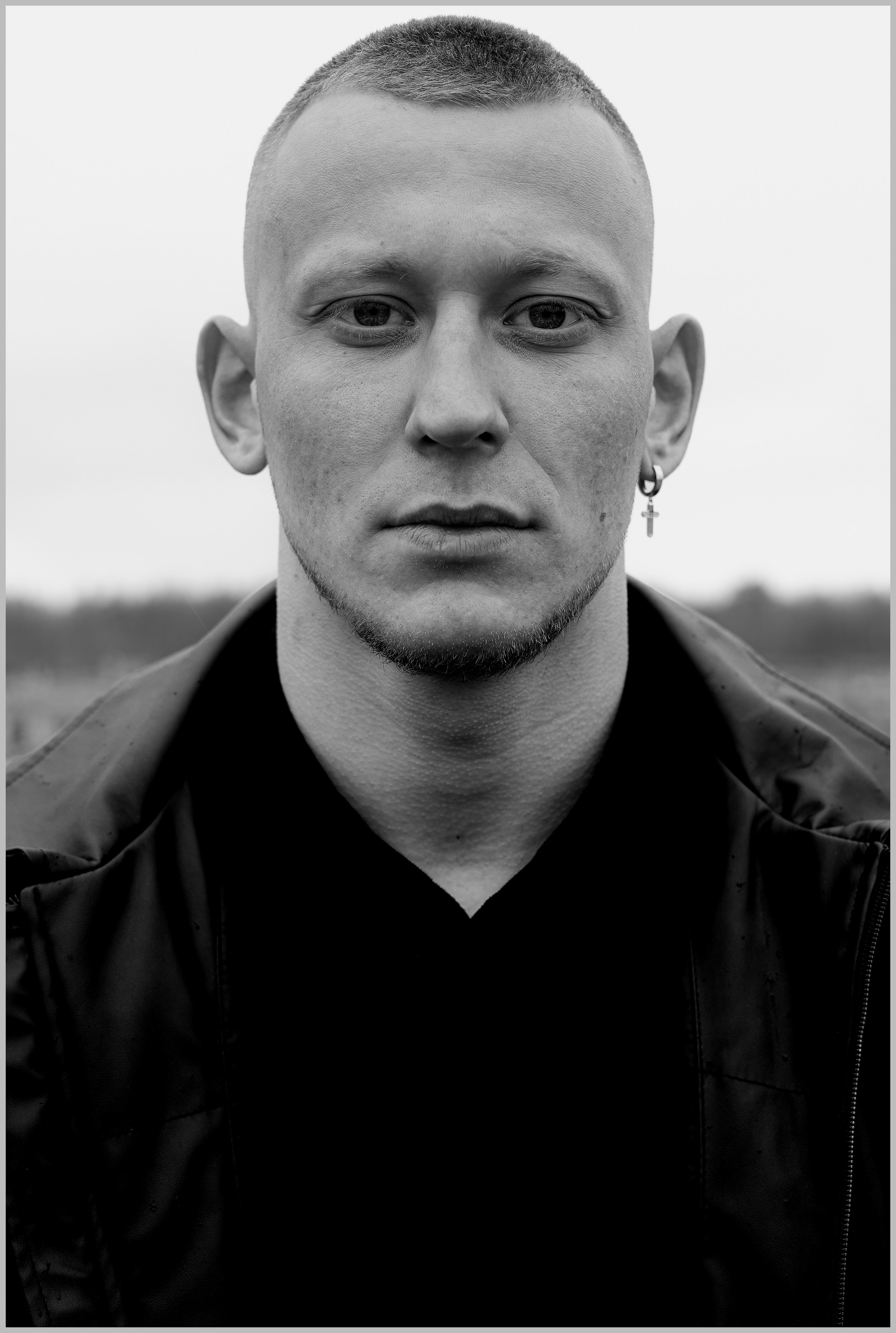 Евгений. Портретный фотограф в Орле. Готовые фото за 3 дня! Помощь в позировании. Советы по организации