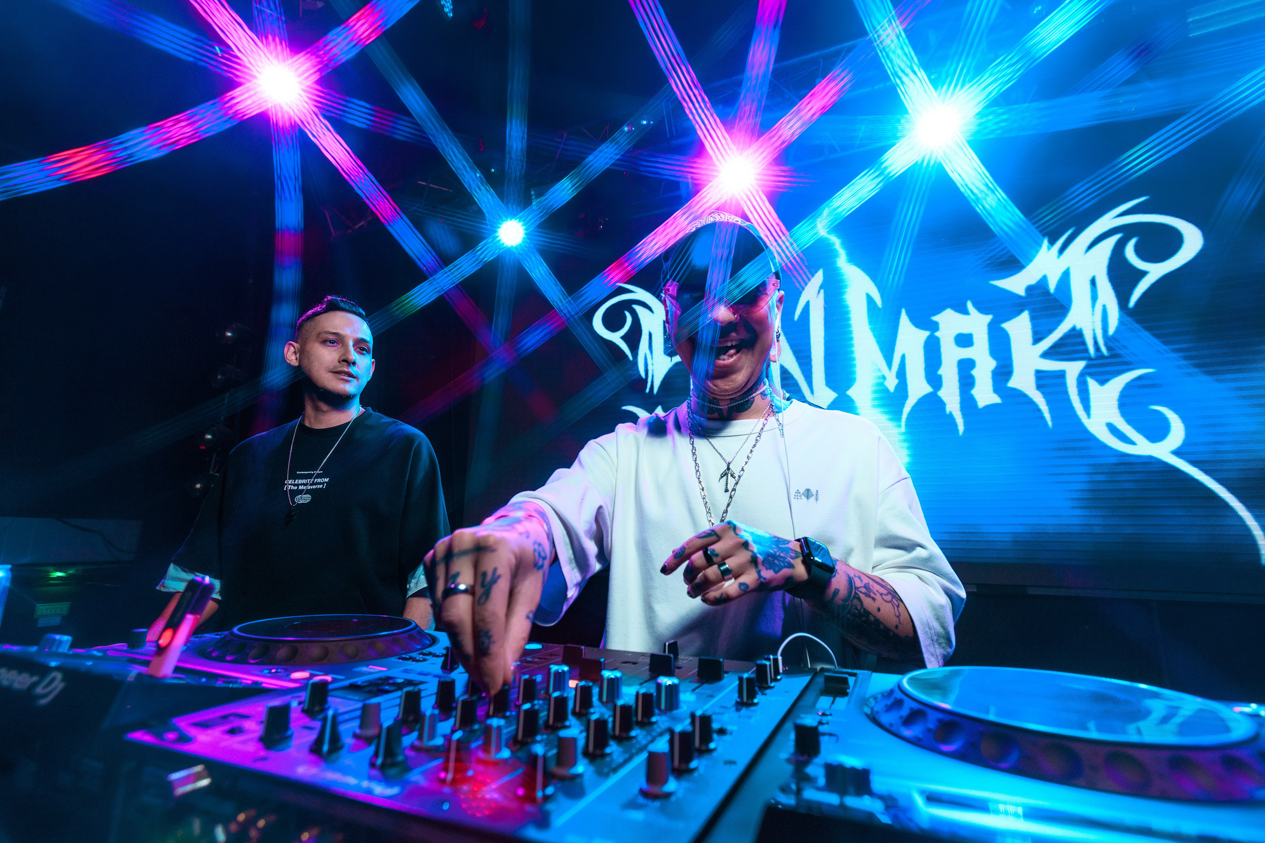 Y2K. Репортажный фотограф Екатеринбург | Яркий, качественный репортаж | Концерты, клубы, репортаж, праздники, корпоративы