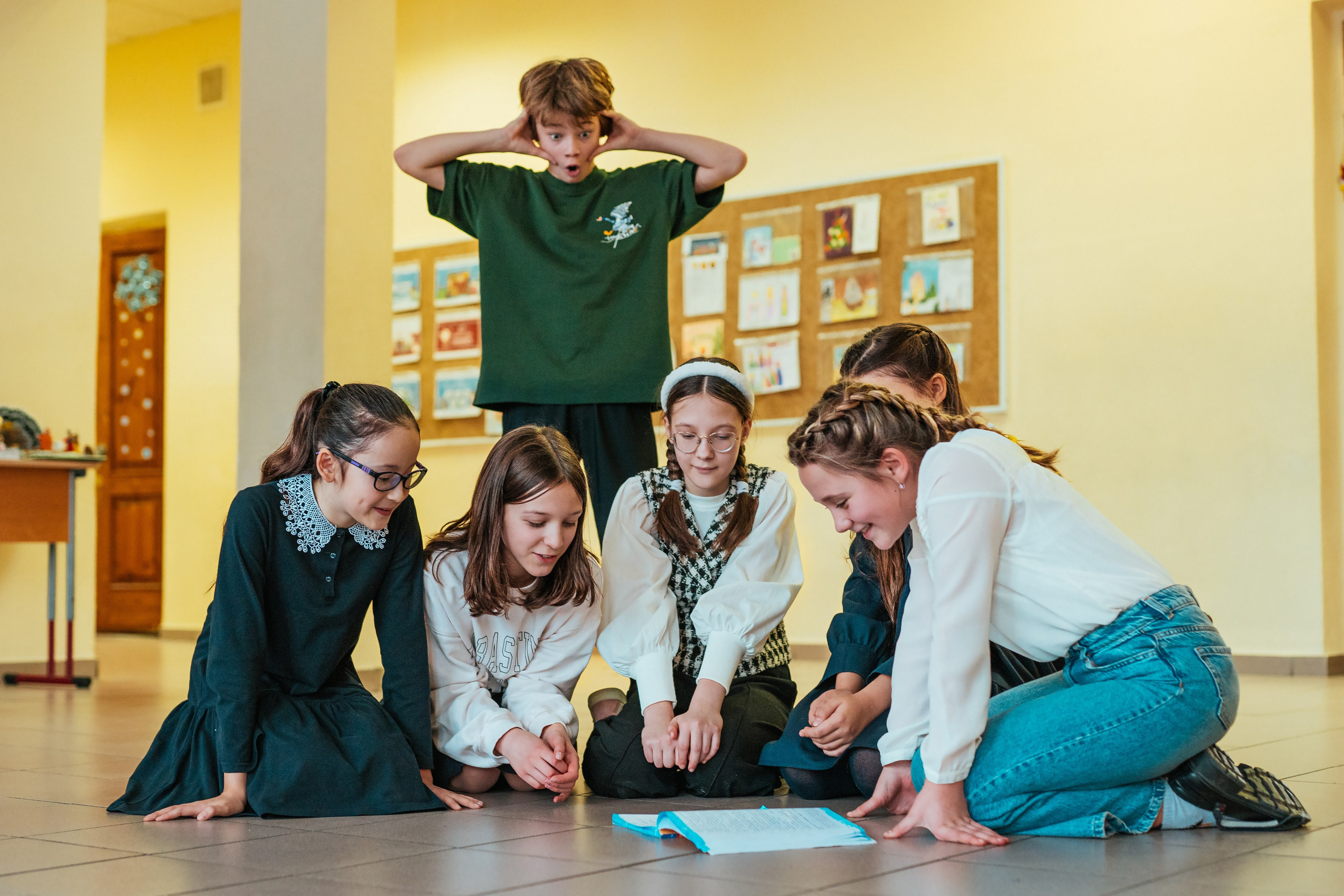 6 класс. Школьные альбомы и альбомы для детского сада. Юлия Осипова. Москва