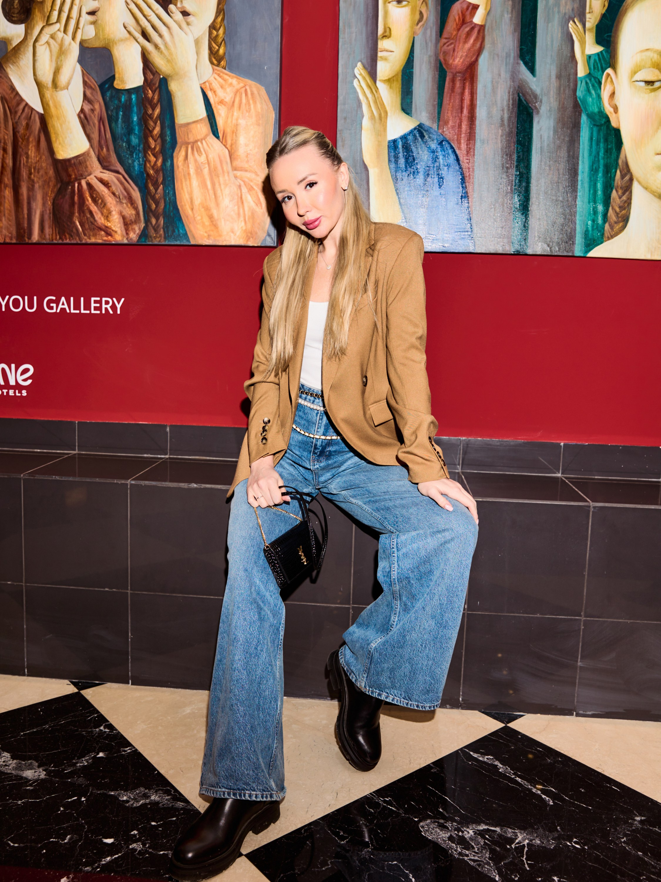 Red box|Vasilievsky hotel|Boca. Фотограф| Санкт-Петербург| Виктория Хайдарова