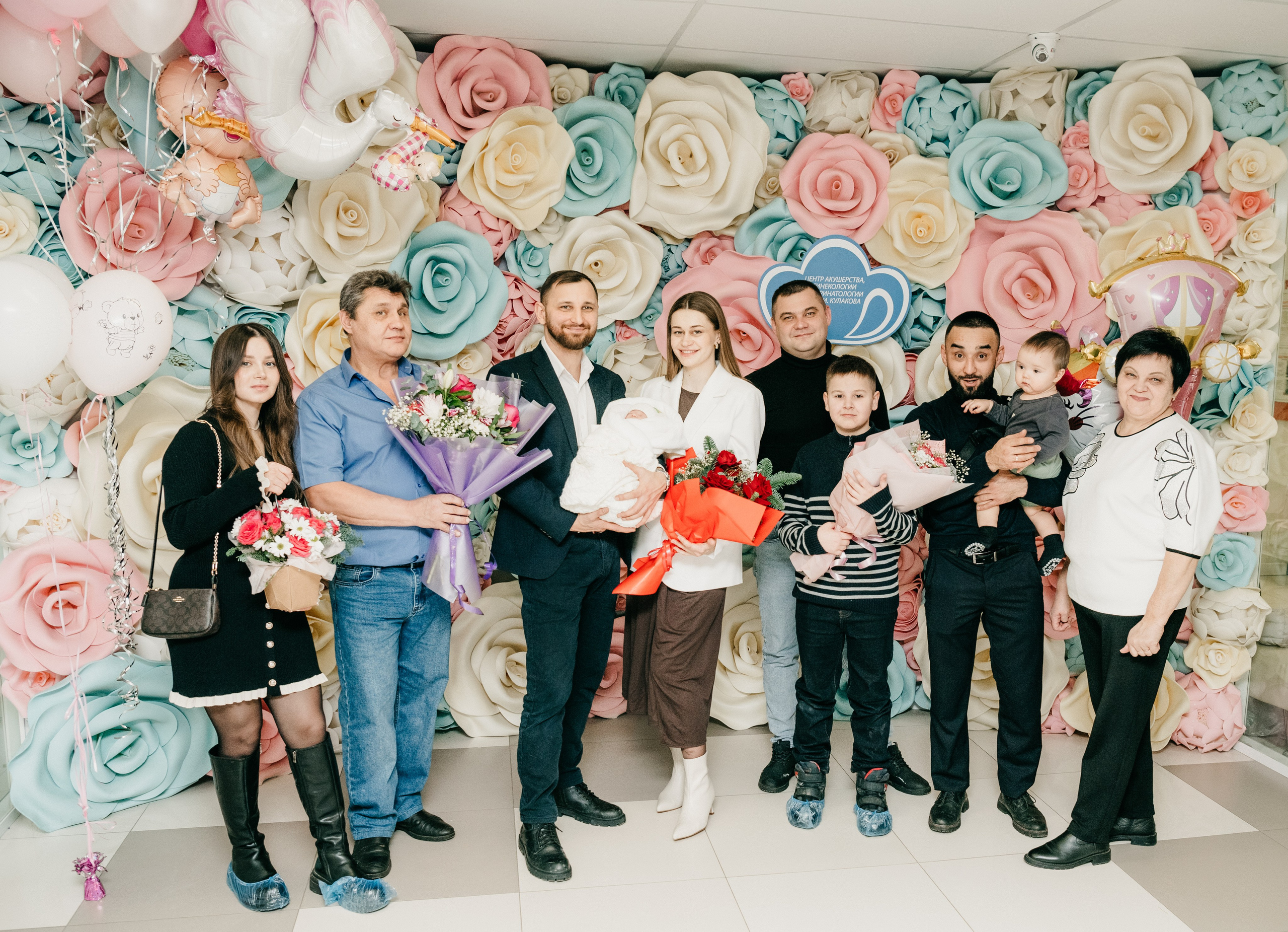 Выписка Авроры. НИИ КУЛАКОВА. Фотограф на выписку из роддома в Москве и МО