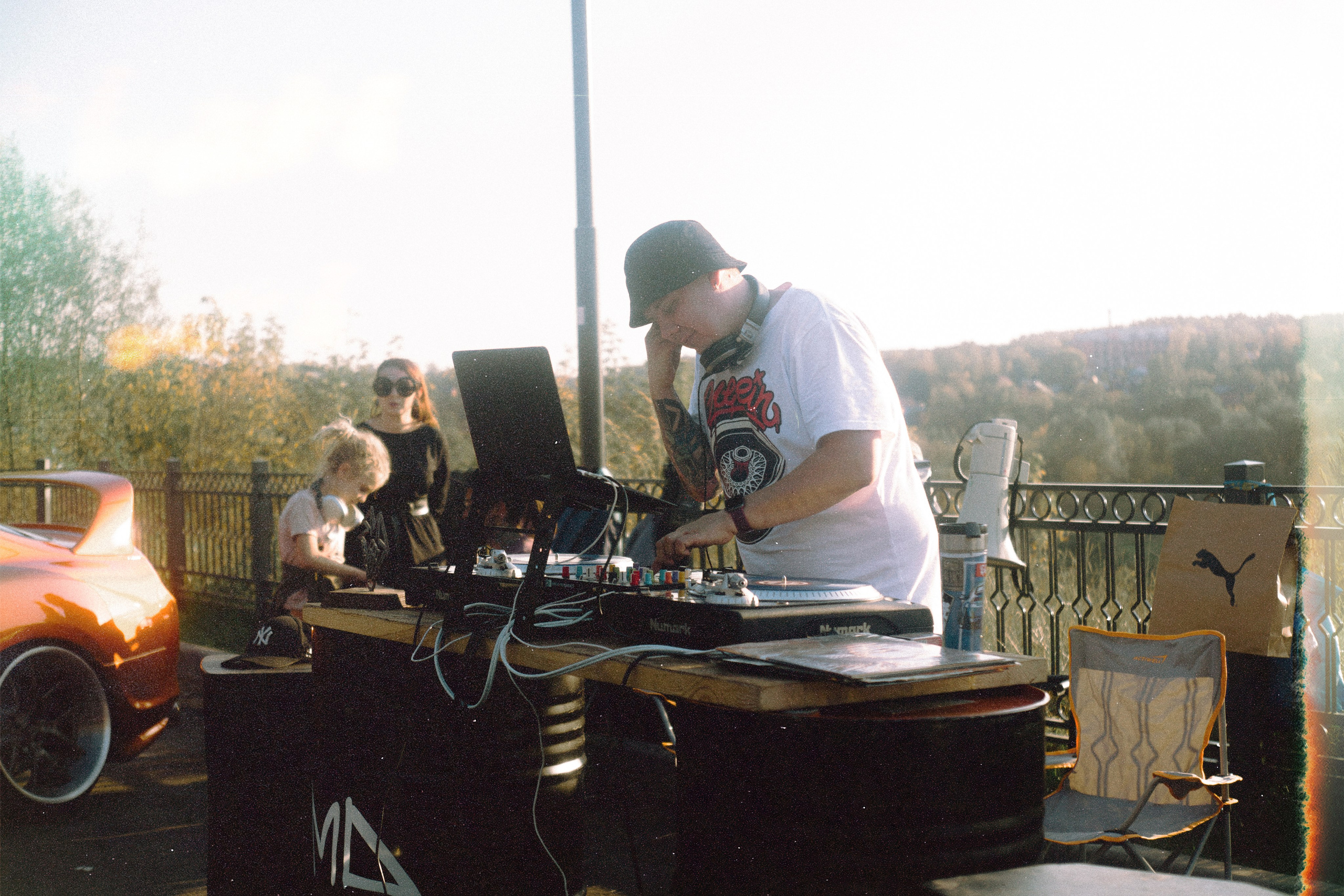 Репортажная фотосъёмка SMD Weekend в Калуге обработанные под плёнку