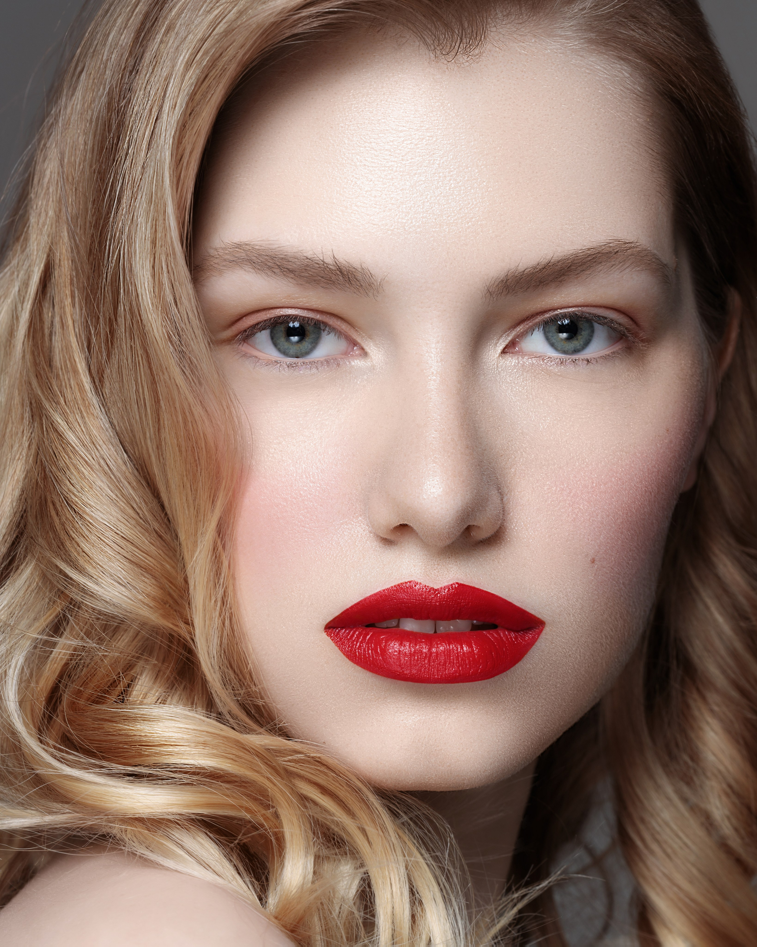 Retouching. Portrait photographer Toronto