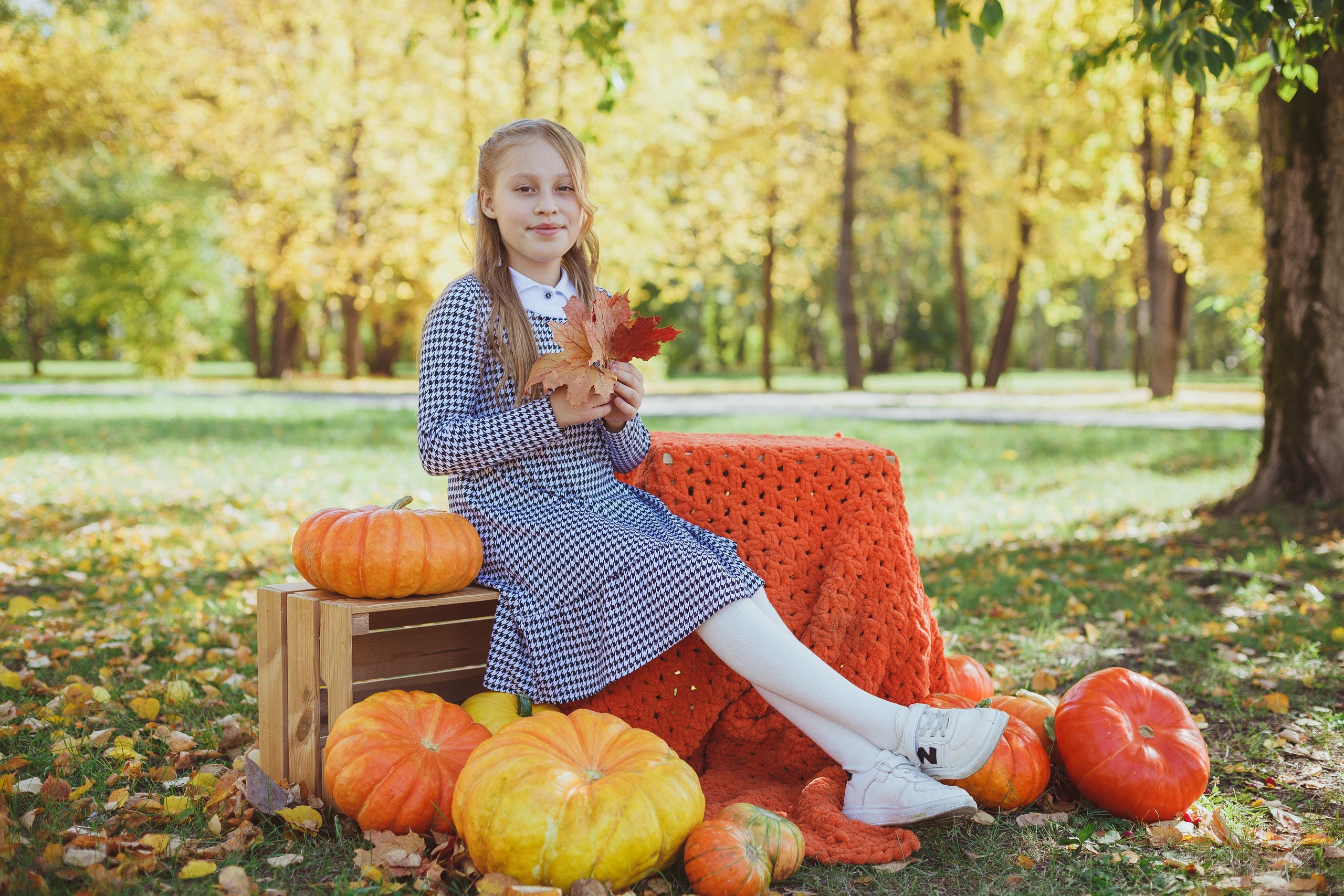 Школьная фотосессия на 31 августа. 1,2,3 сентября. Портреты детей 4-6 штук. Групповые общие 2-5 шт. Цена 450р. (1). Семейный и детский фотограф в Сухом Логу Ольга Кайгородова