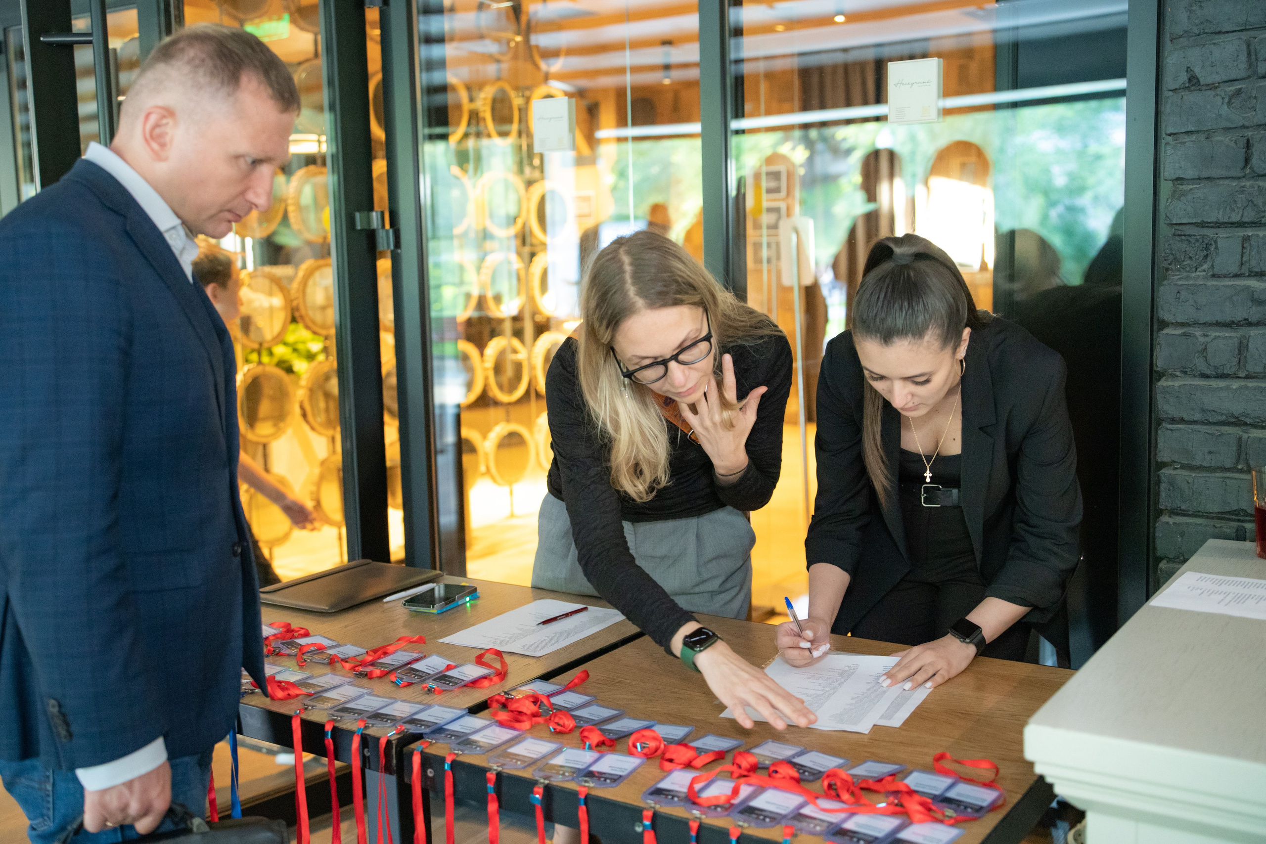 Судебная экспертиза. Аверта групп. Репортажный и интерьерный фотограф Александра Солдатова