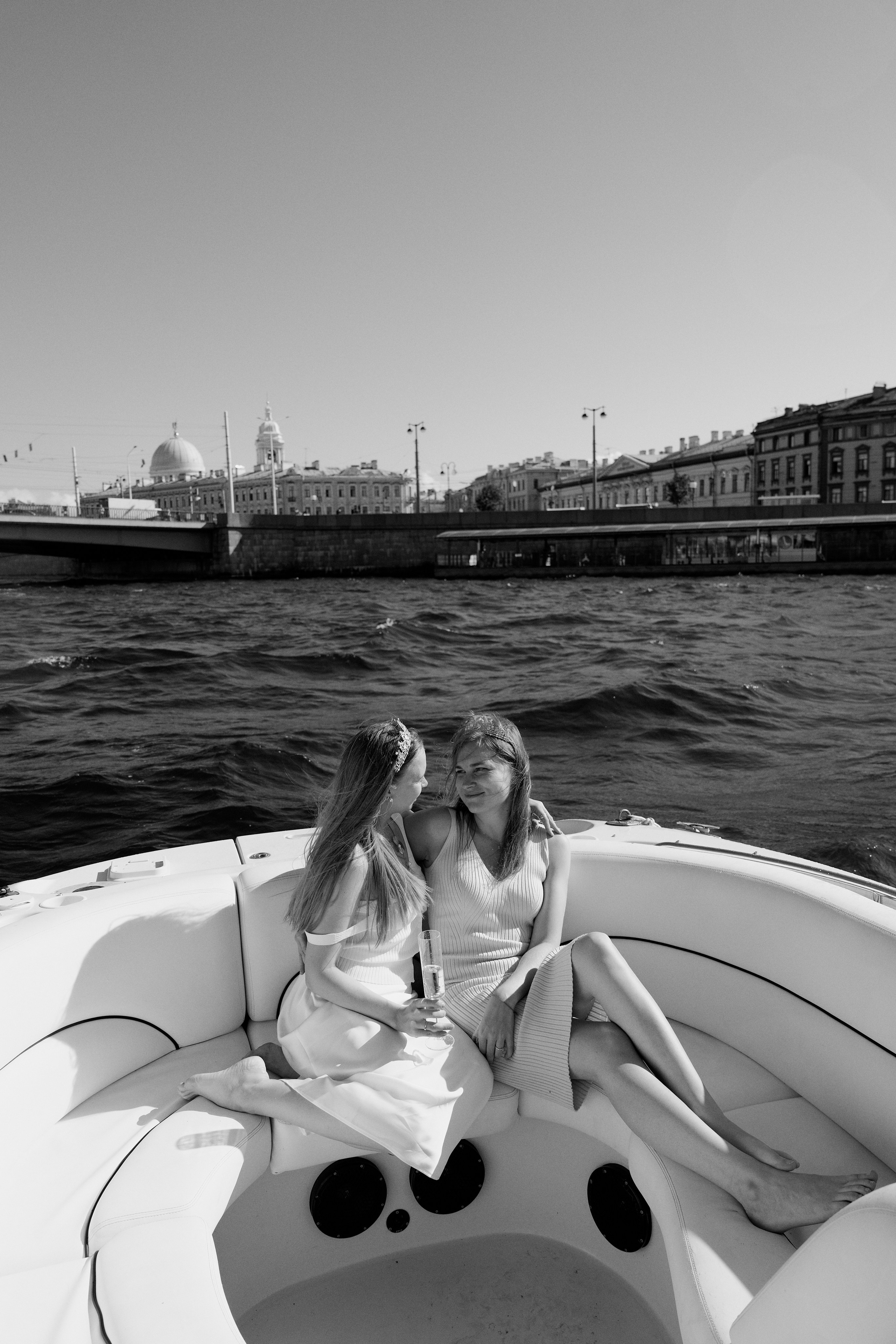 Девичник на катере. Фотограф / Санкт-Петербург / Галина Никонова