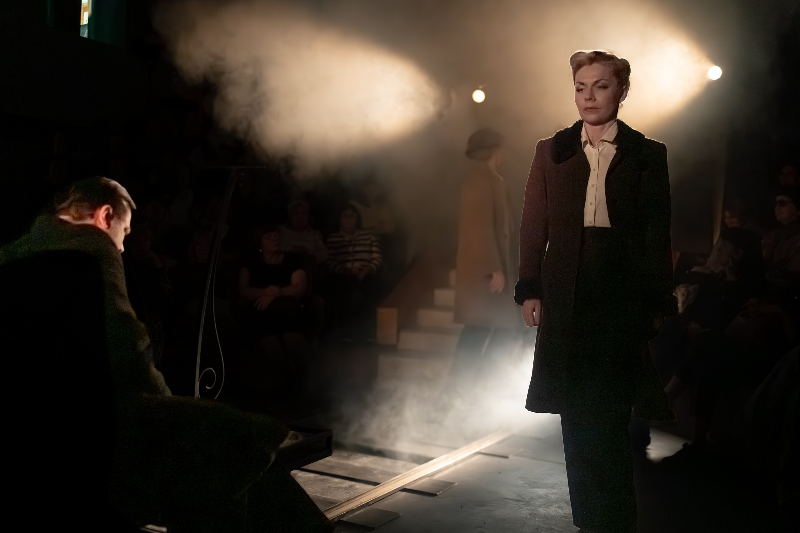 Театр Сфера: Гнездо перелётных птиц (100-й спекталь). Сайт фотографа Сергея Абрамова