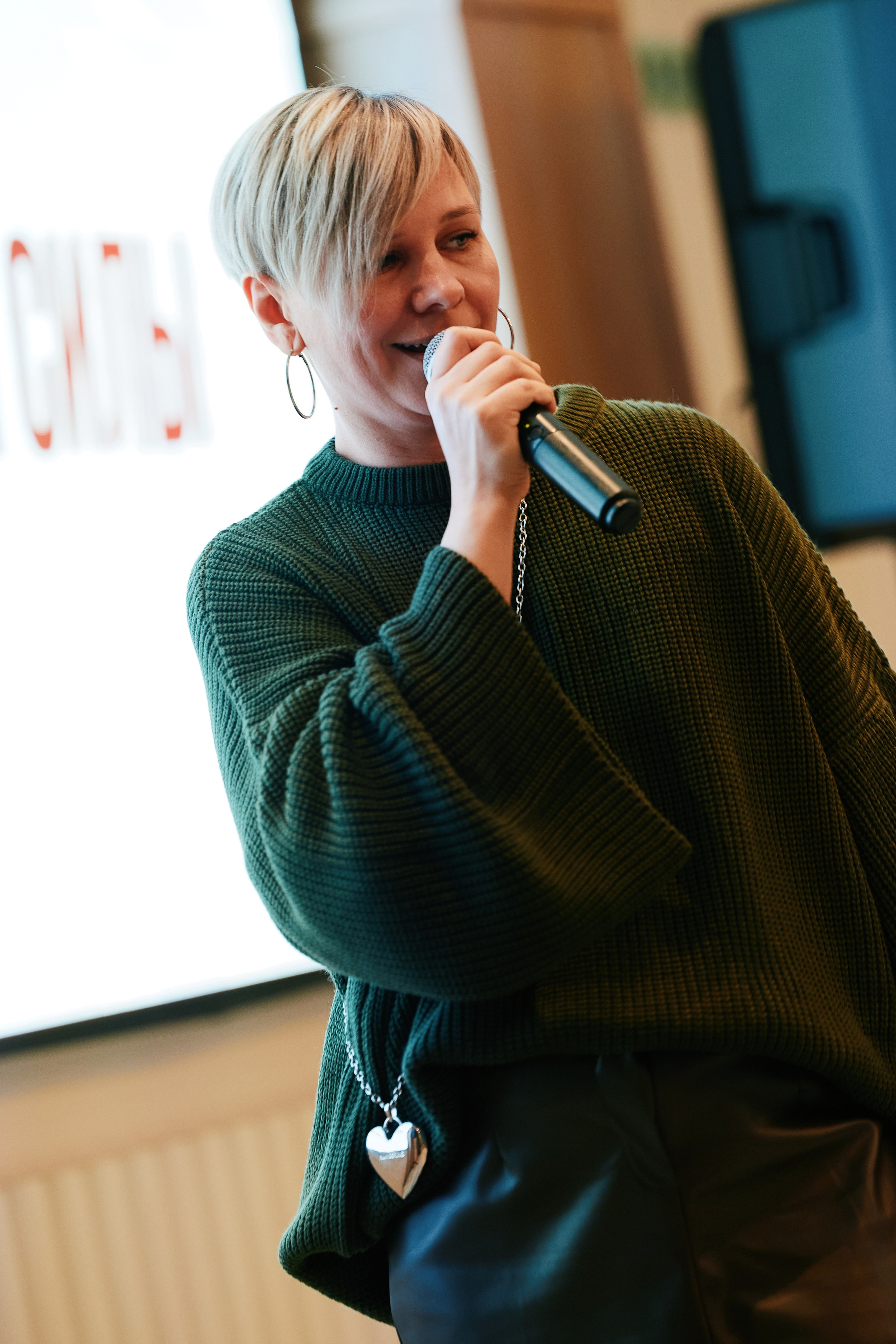 Современная женщина в Hilton 26.10. Свадебный репортажный фотограф краснодар максим дремов дрёмов фотосессия студия цена