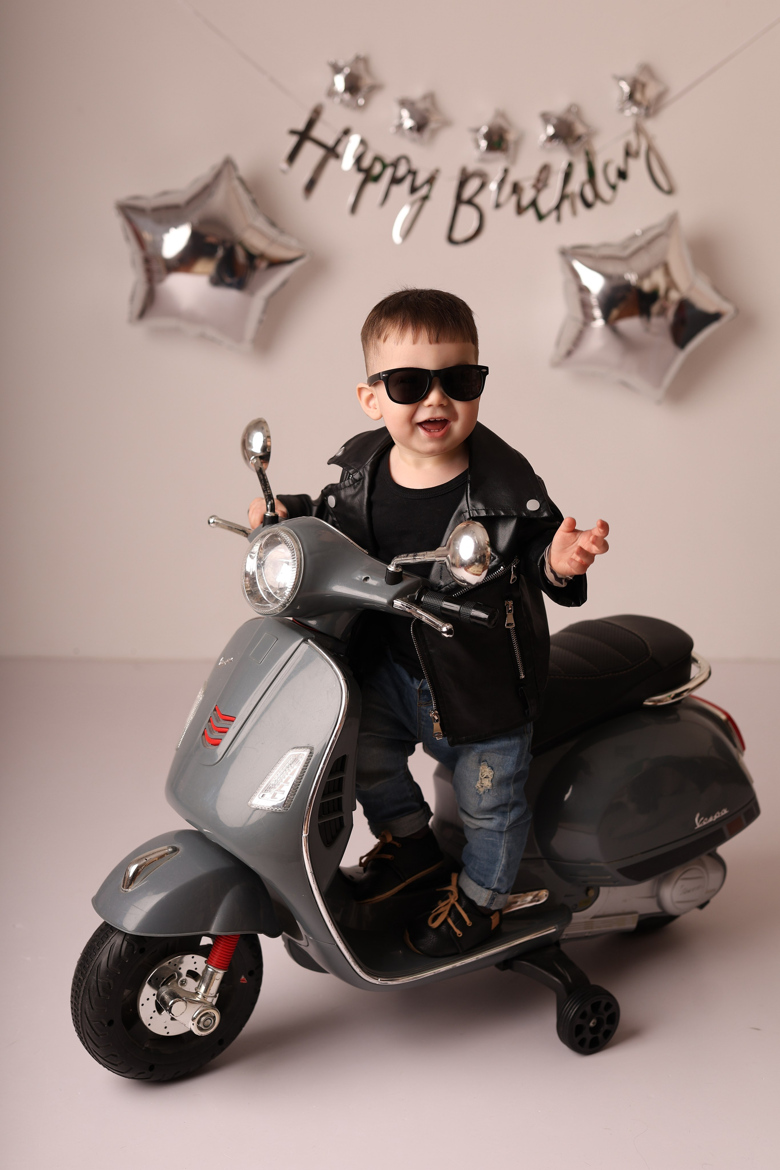 Годик мальчики. Главная