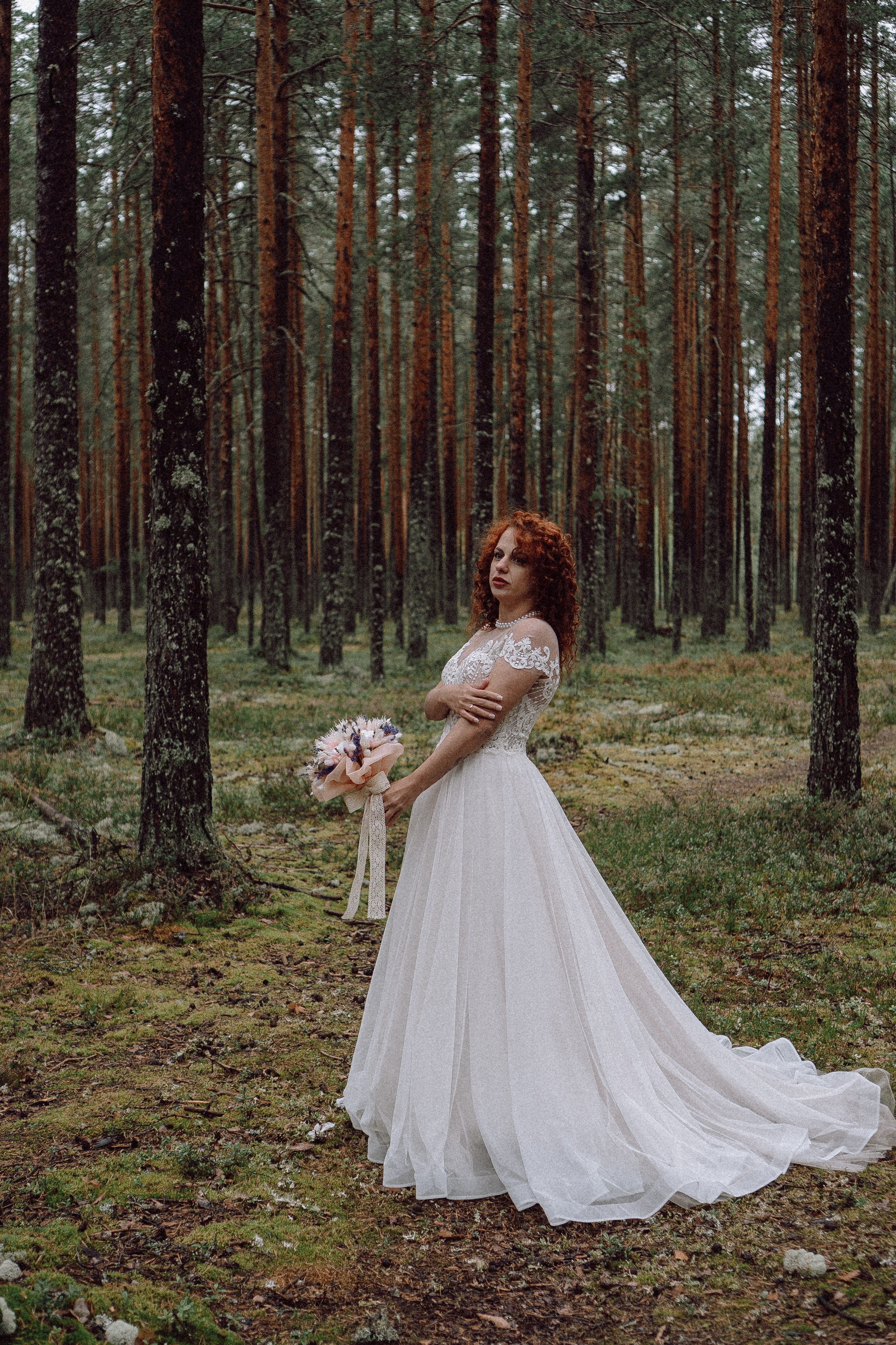 СВАДЕБНАЯ ФОТОСЕССИИЯ ПАРЫ В ГОРОДЕ ПРИОЗЕРСК В СОСНОВОМ ЛЕСУ И С ПИКАПОМ. Профессиональный фотограф, Санкт-Петербург — Виктория Богомолова