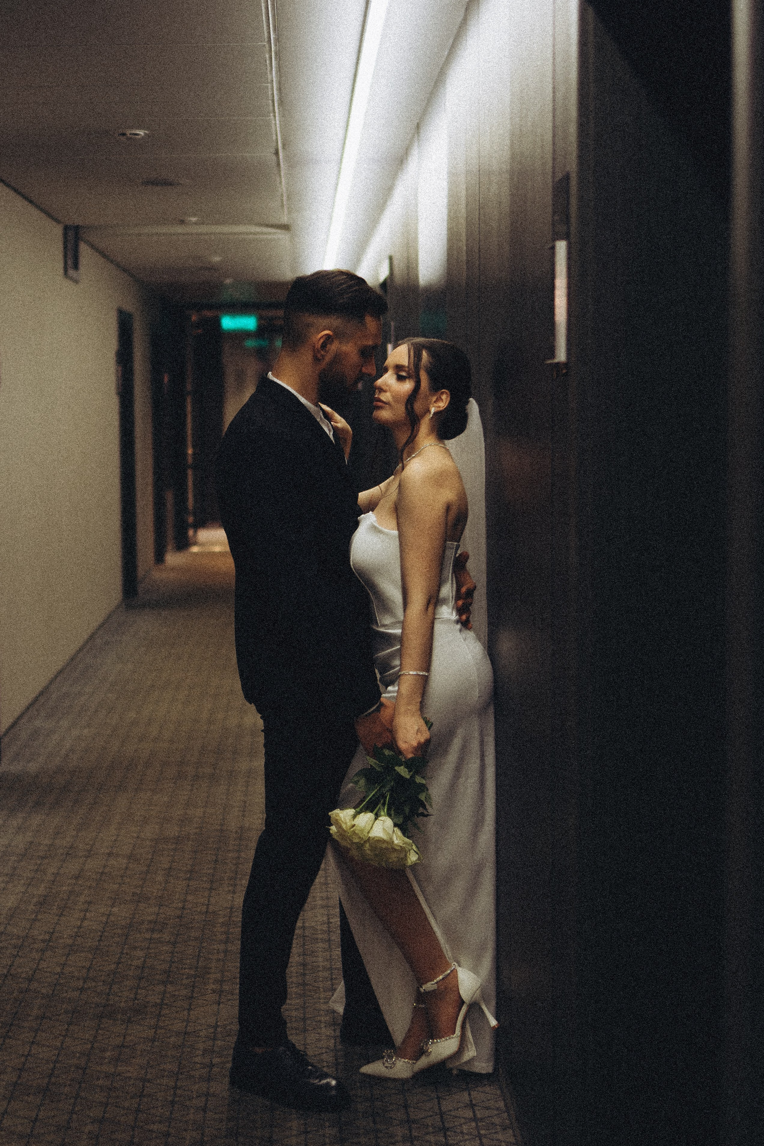 СВАДЕБНАЯ СЬЕМКА СБОРОВ ЖЕНИХА И НЕВЕСТЫ В ОТЕЛЕ И ТАКЖЕ ФОТОСЕССИИЯ В ОТЕЛЕЕ МЕГАПОЛИС БРЯНСК. Профессиональный фотограф, Санкт-Петербург — Виктория Богомолова