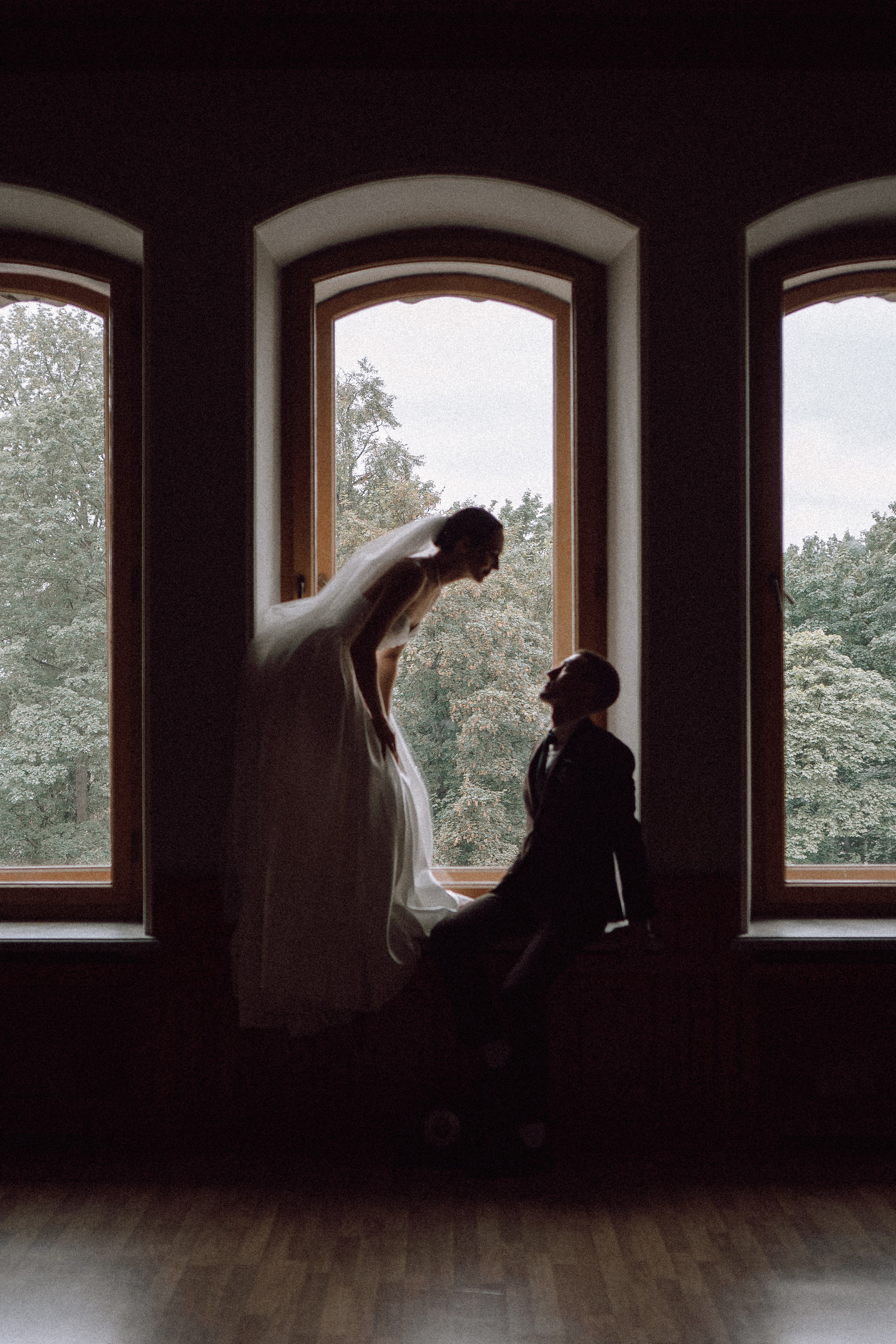 СВАДЕБНАЯ ПРОГУЛКА В САНТК-ПЕТЕРБУРГЕ (ИСАКИЕВСКИЙ СОБОР, ЗИМНЯЯ КАНАВКА, ЭРМИТАЖ И БОЛЬШАЯ МОРСКАЯ УЛИЦА). Профессиональный фотограф, Санкт-Петербург — Виктория Богомолова