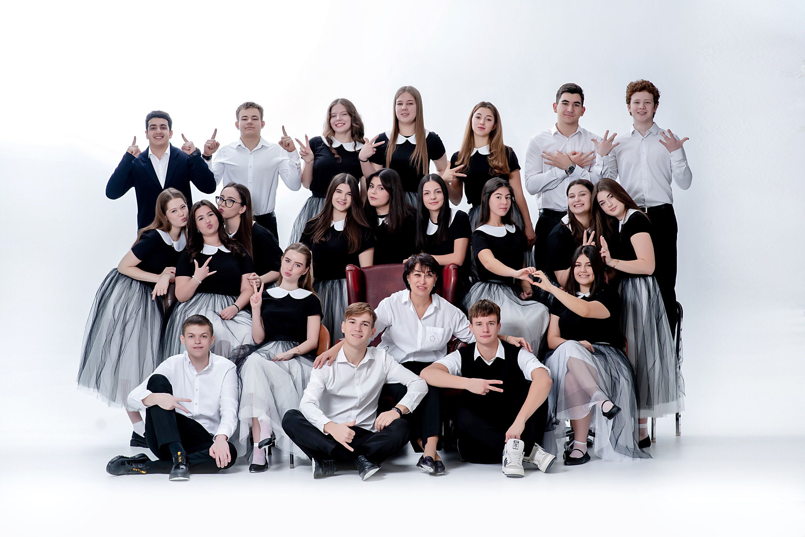 ФОТОКНИГИ ДЛЯ ШКОЛЫ, ВЫПУСКНЫЕ ФОТОКНИГИ В РОСТОВЕ, АЛЬБОМЫ. Современные Выпускные Альбомы в Ростове-на-Дону