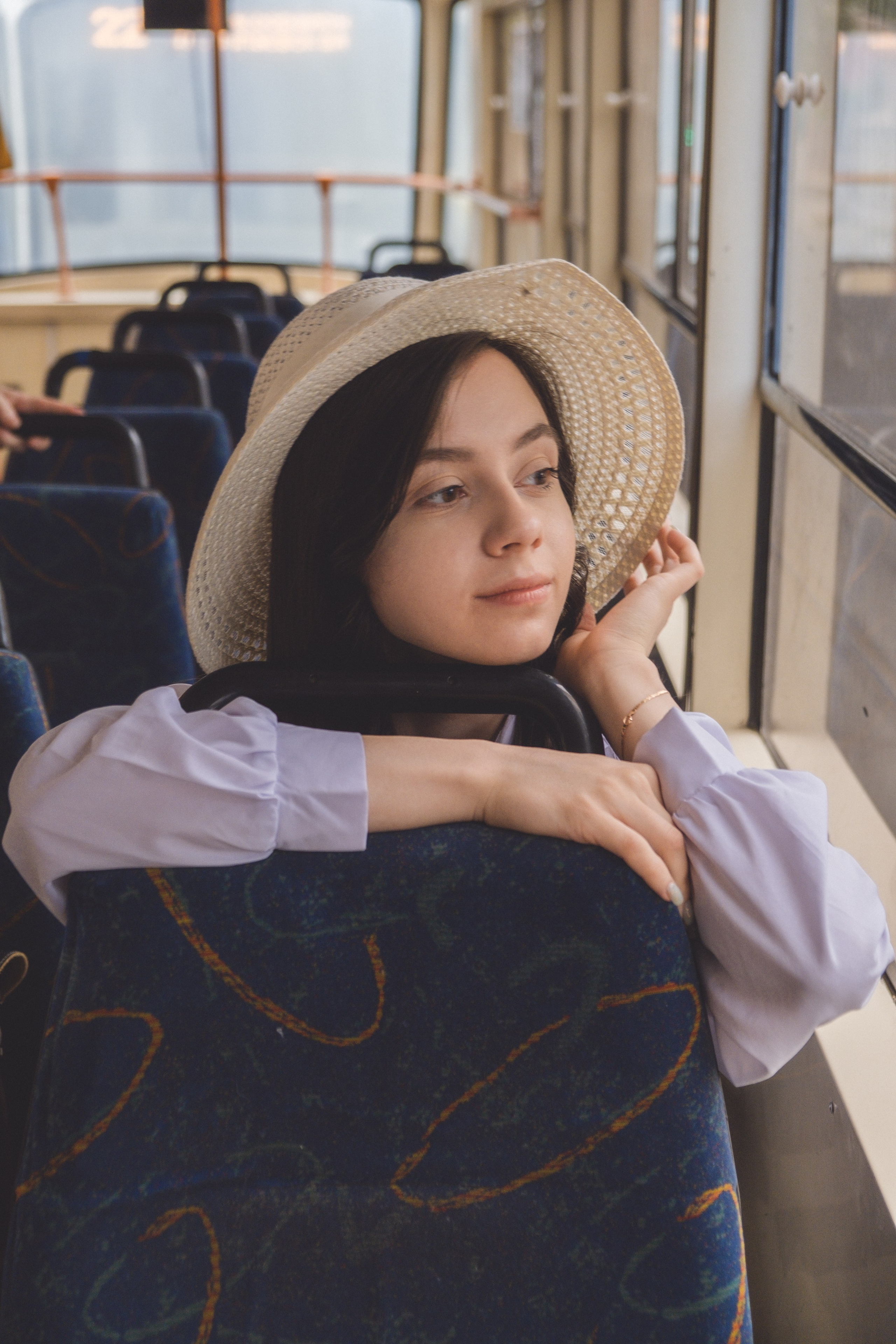 Карина. На трамвае по городу. Дмитрий Пропадалин, Нейрофотография