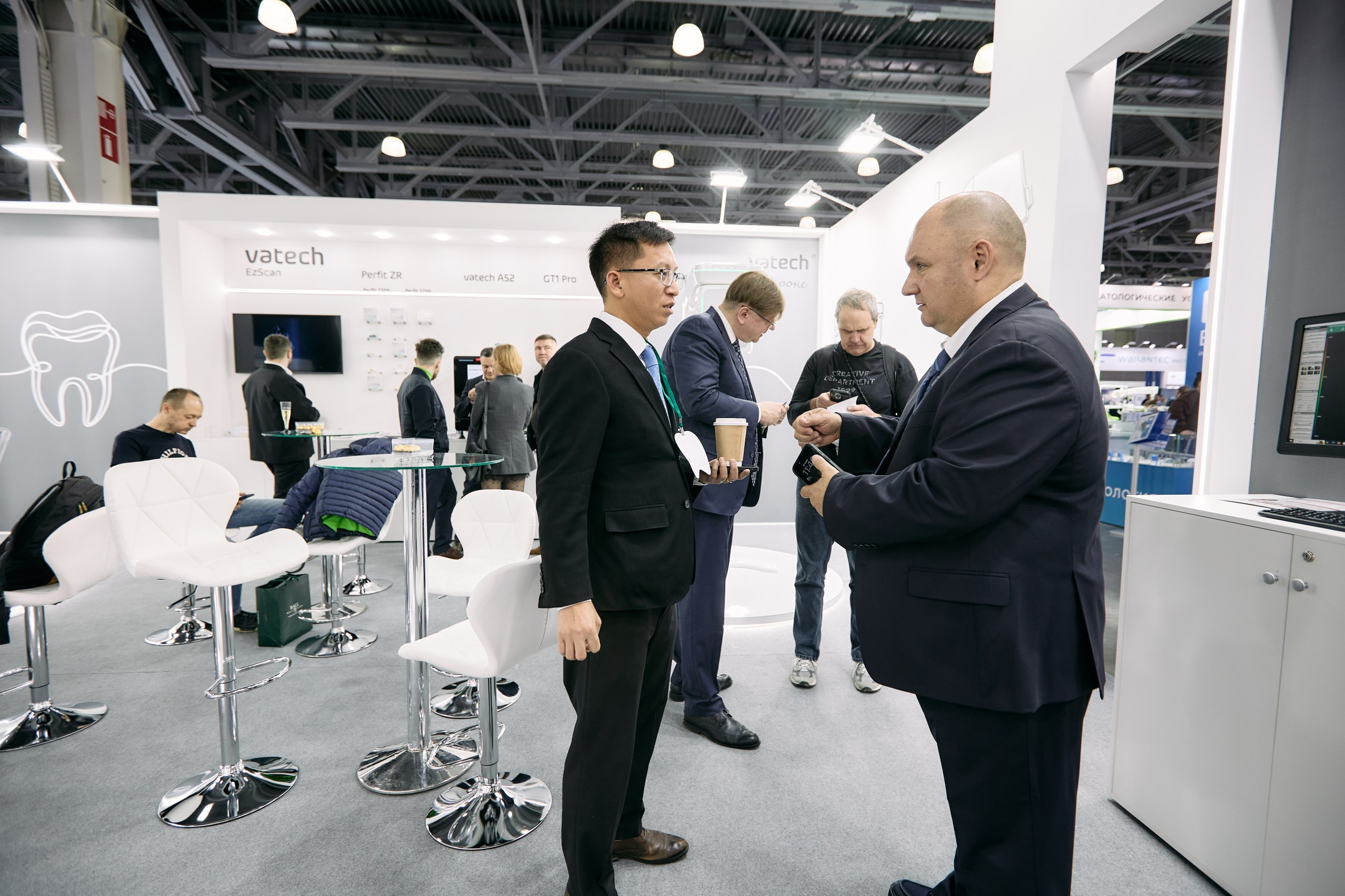 Дентал Салон 2026: Vatech. Свадебный и репортажный фотограф Дмитрий Кононенко