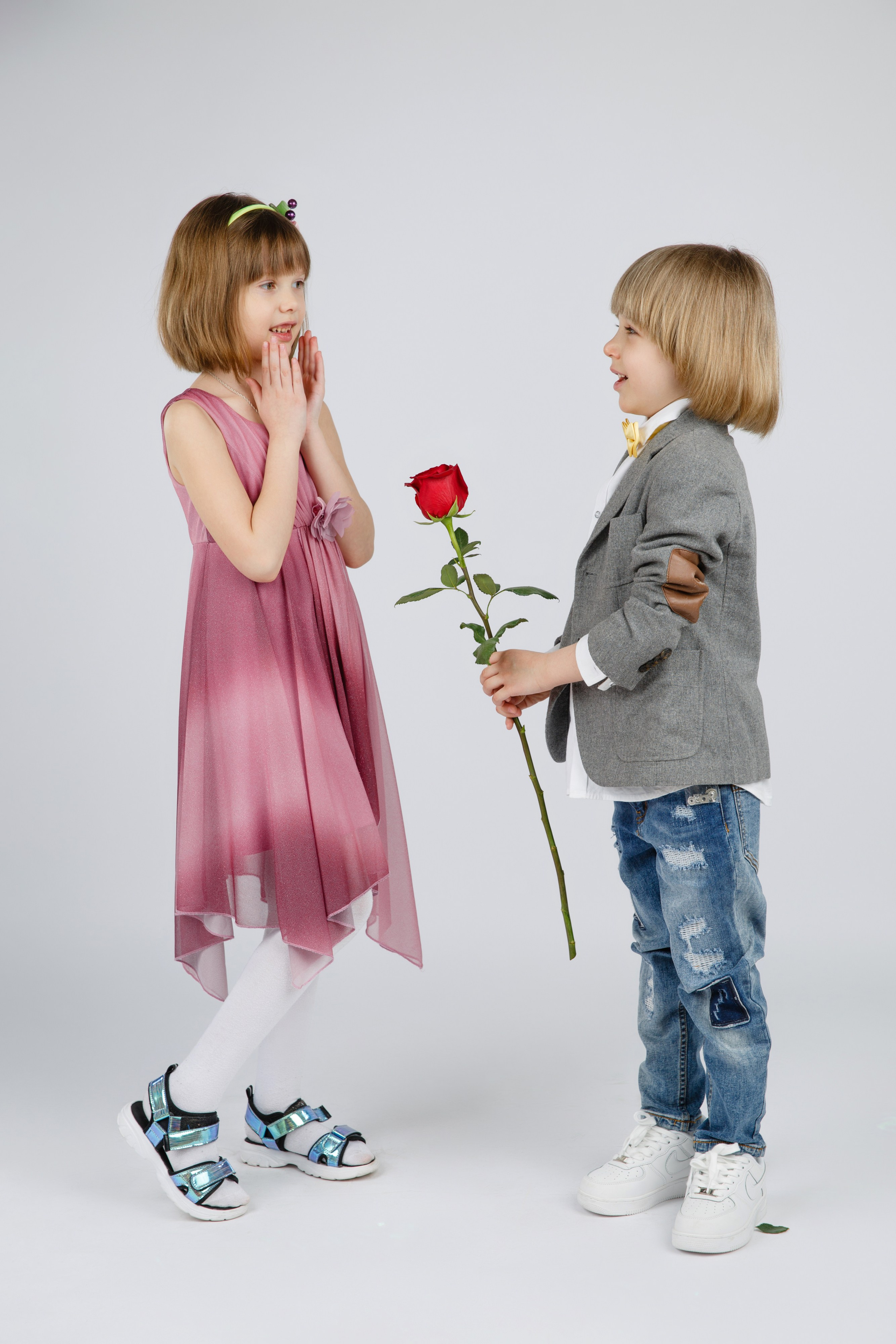 ГРУППОВЫЕ ФОТОГРАФИИ. Выпускные альбомы в Москве FOTOVMESTE