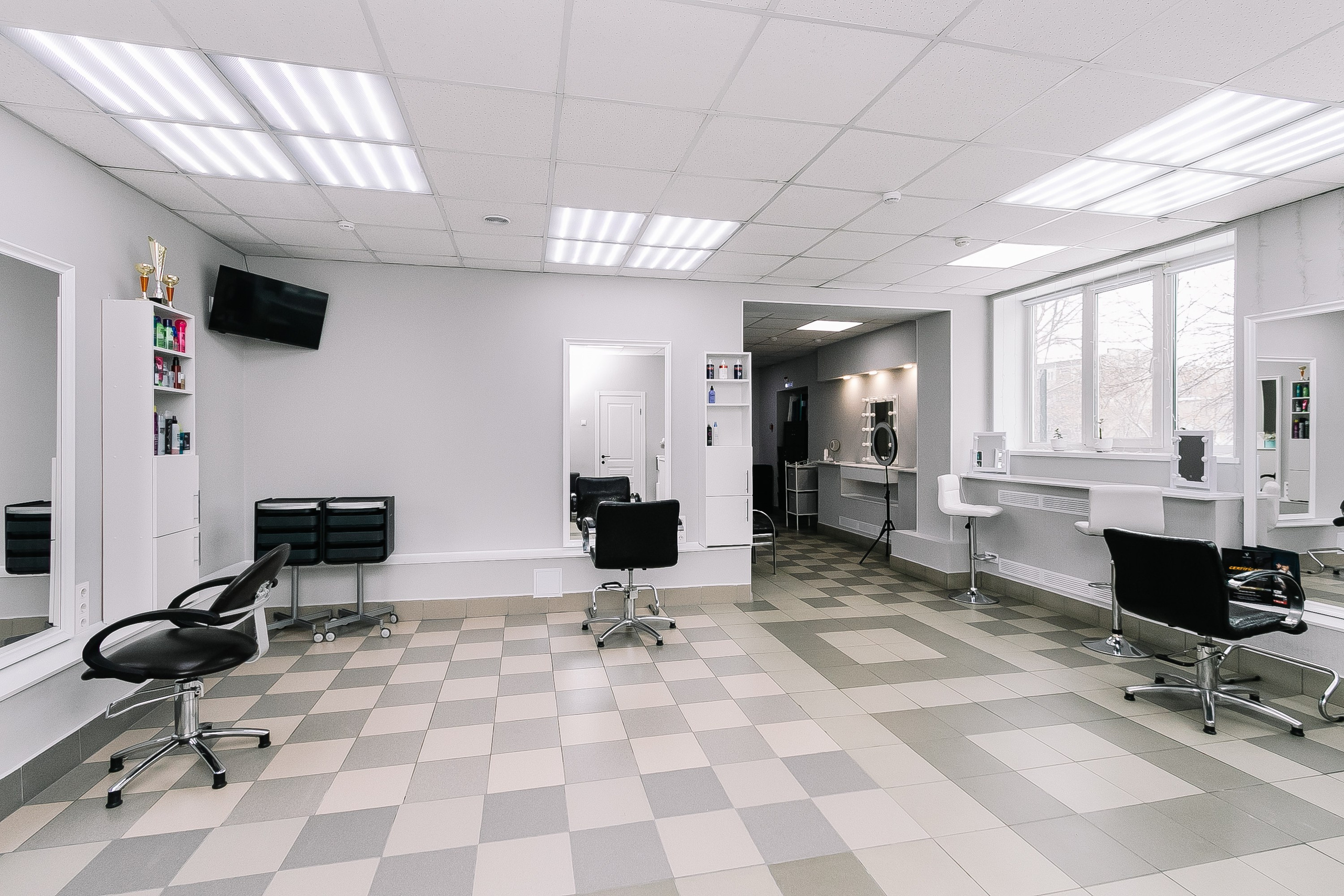 Салон красоты. Свадебный и репортажный фотограф в Новосибирске Матлак Дарья