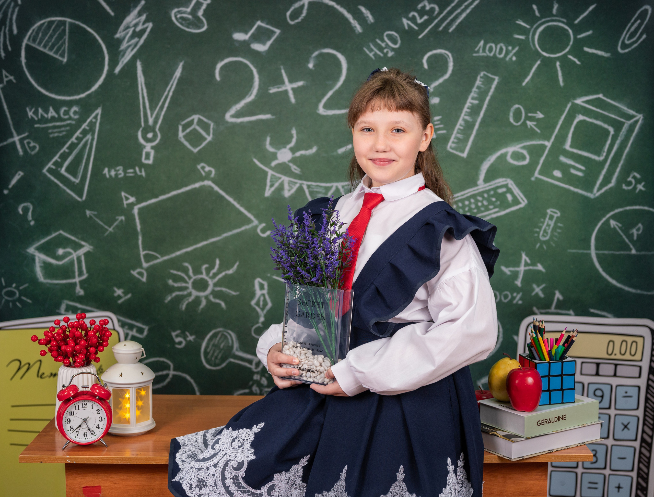 1-4 классы. Выпускные альбомы и Школьный фотограф в Алексеевке, Бирюче, Красном