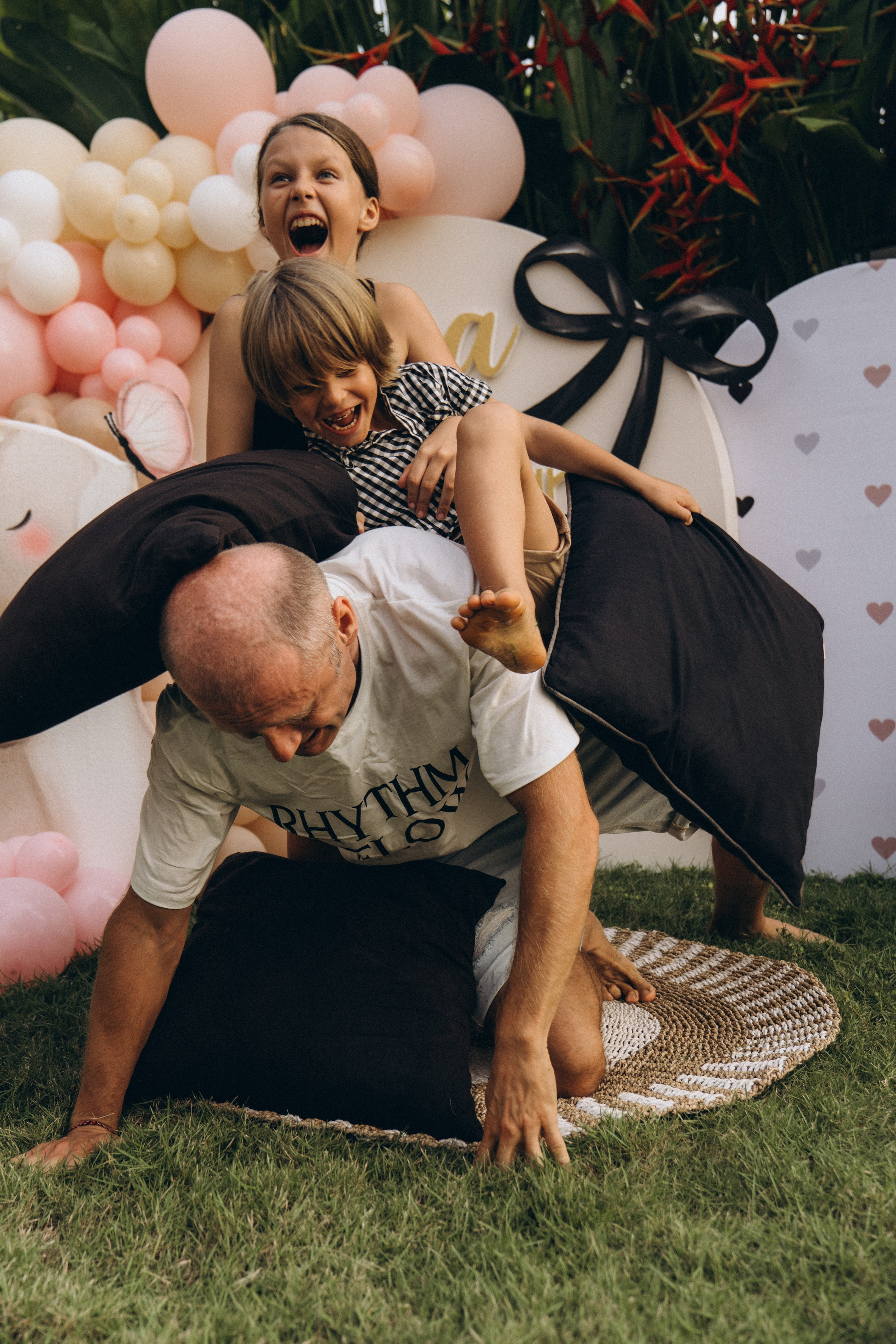 Gleb, Ira, Sonya, Kirill & Leya. Olga Antipova — photographer