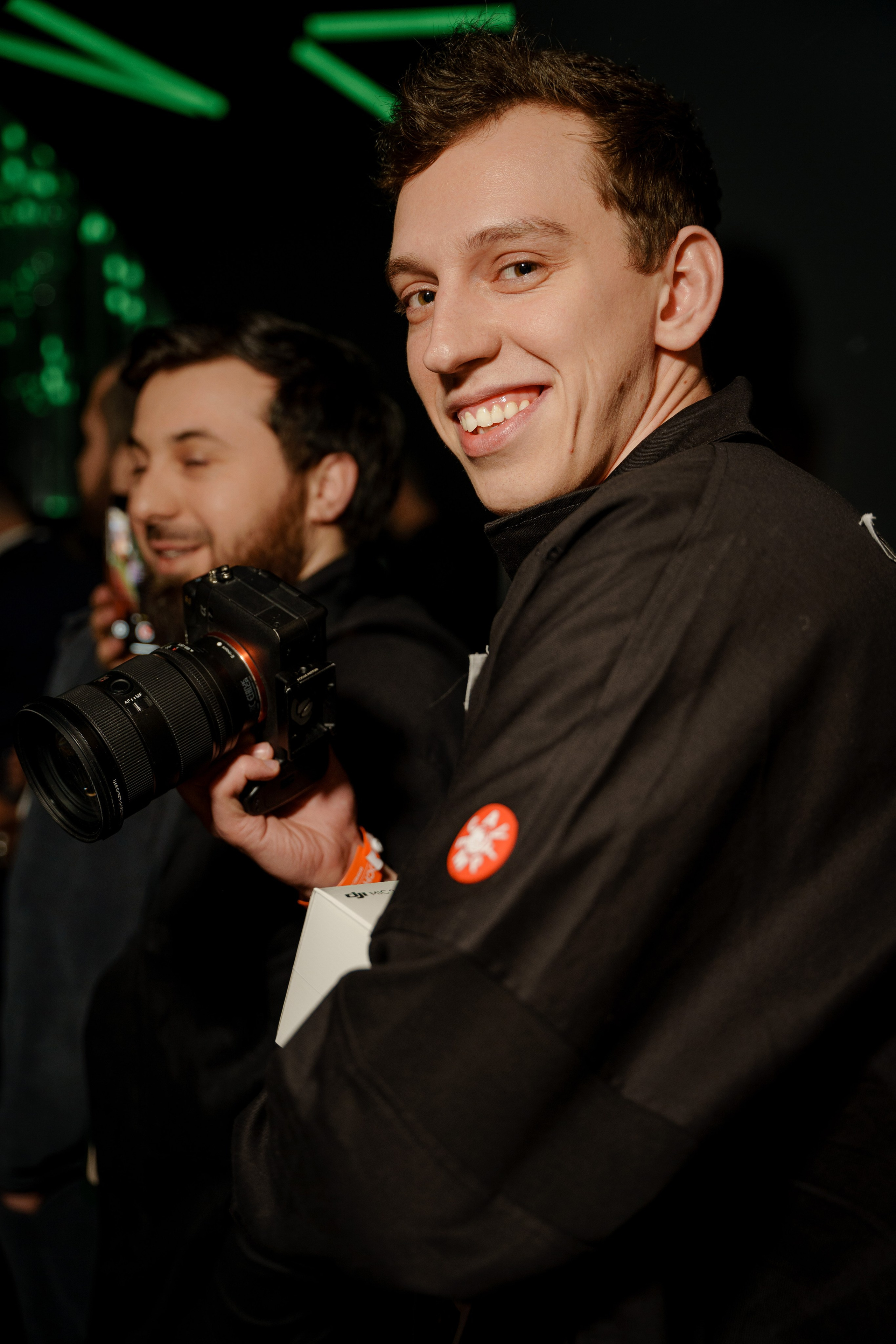 Вечеринка OSNOVATELI.LIVE репортажный фотограф Саша Дружинина. Репортажный фотограф в Москве Саша Дружинина