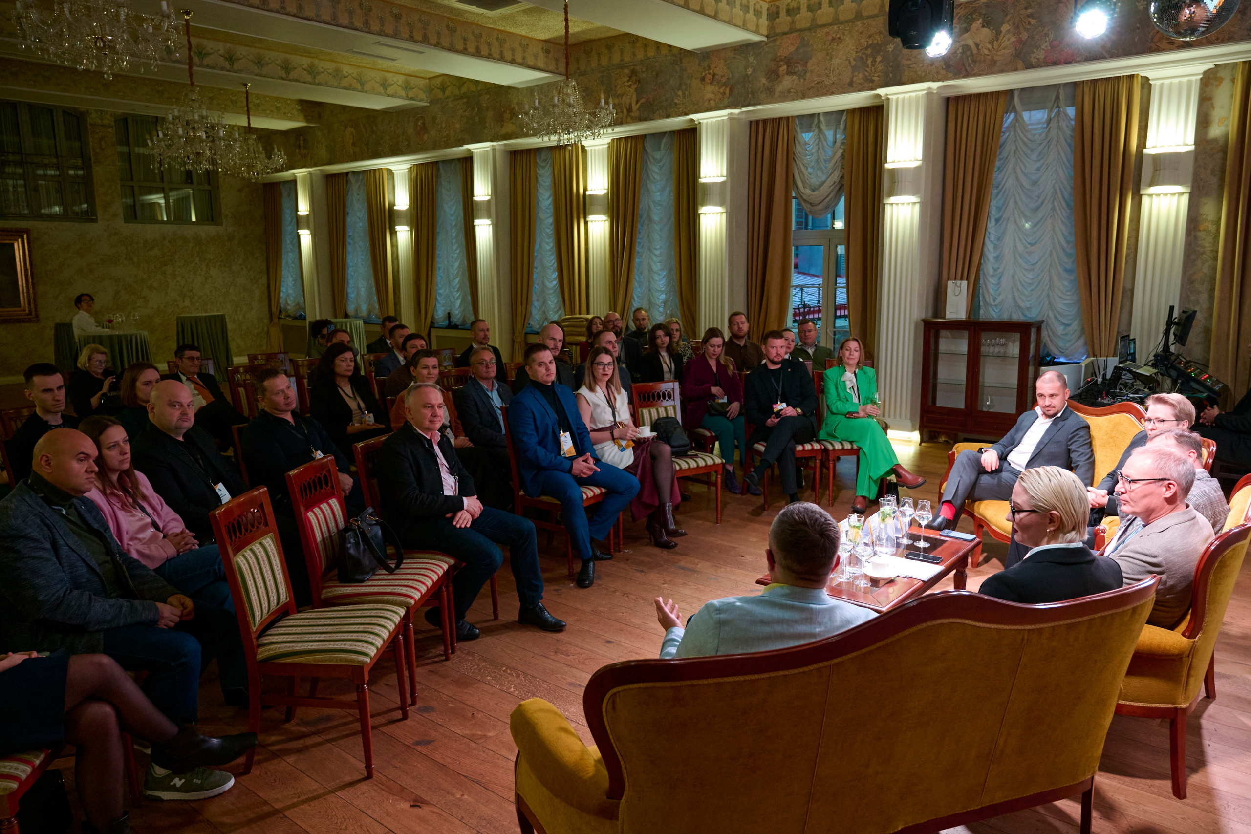 Репортажная съёмка юридической конференции В Питере LAW