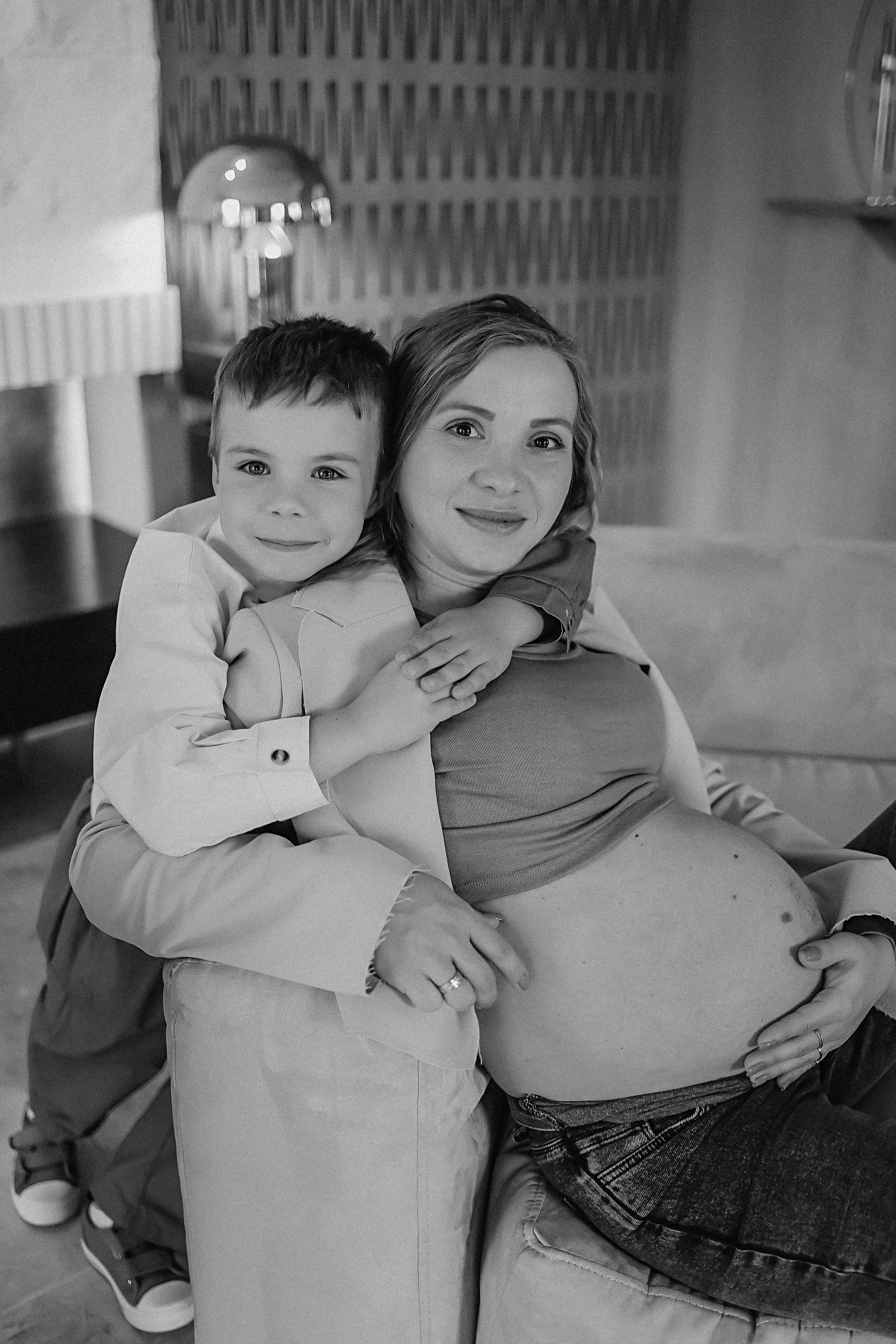 Фататум циклорама и зал. Семейный фотограф Тюмень, фотограф на роды Салмина Мария