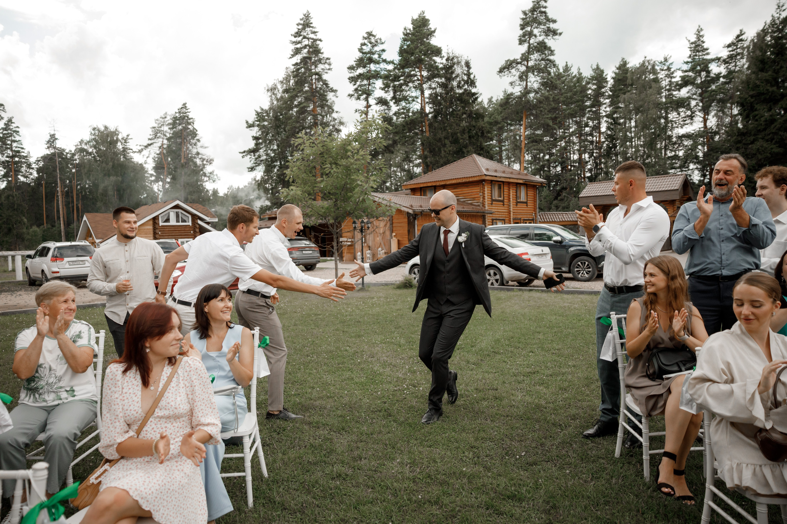 Полина и Дмитрий, загородный клуб «Барин», ЗАГС в г. Пушкино. Свадебный и репортажный фотограф (Москва, Королев и другие)