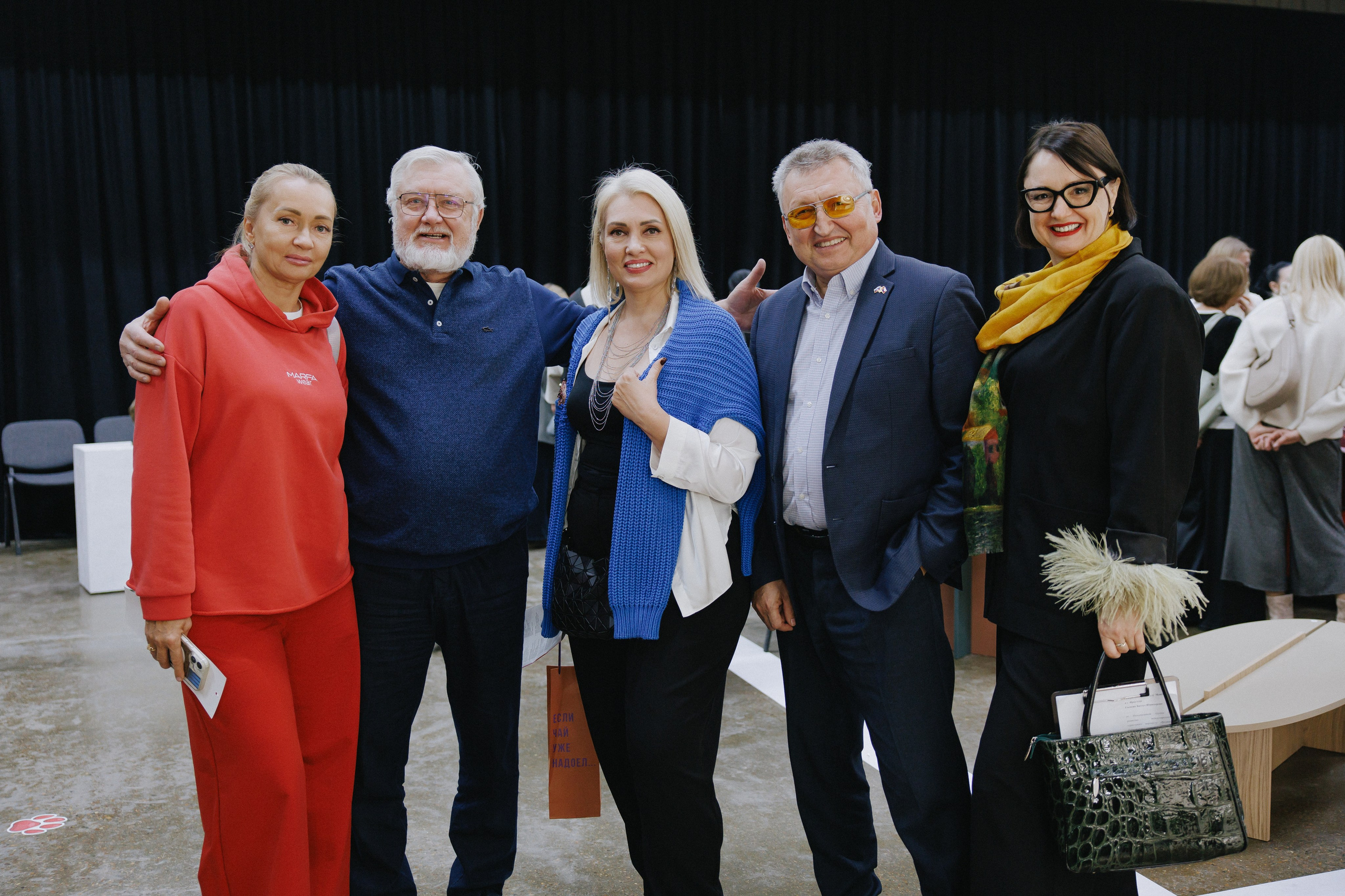 Выставка СТО ВЕЩЕЙ В ИНТЕРЬЕРЕ. Фотограф Иркутск Антипин Сергей