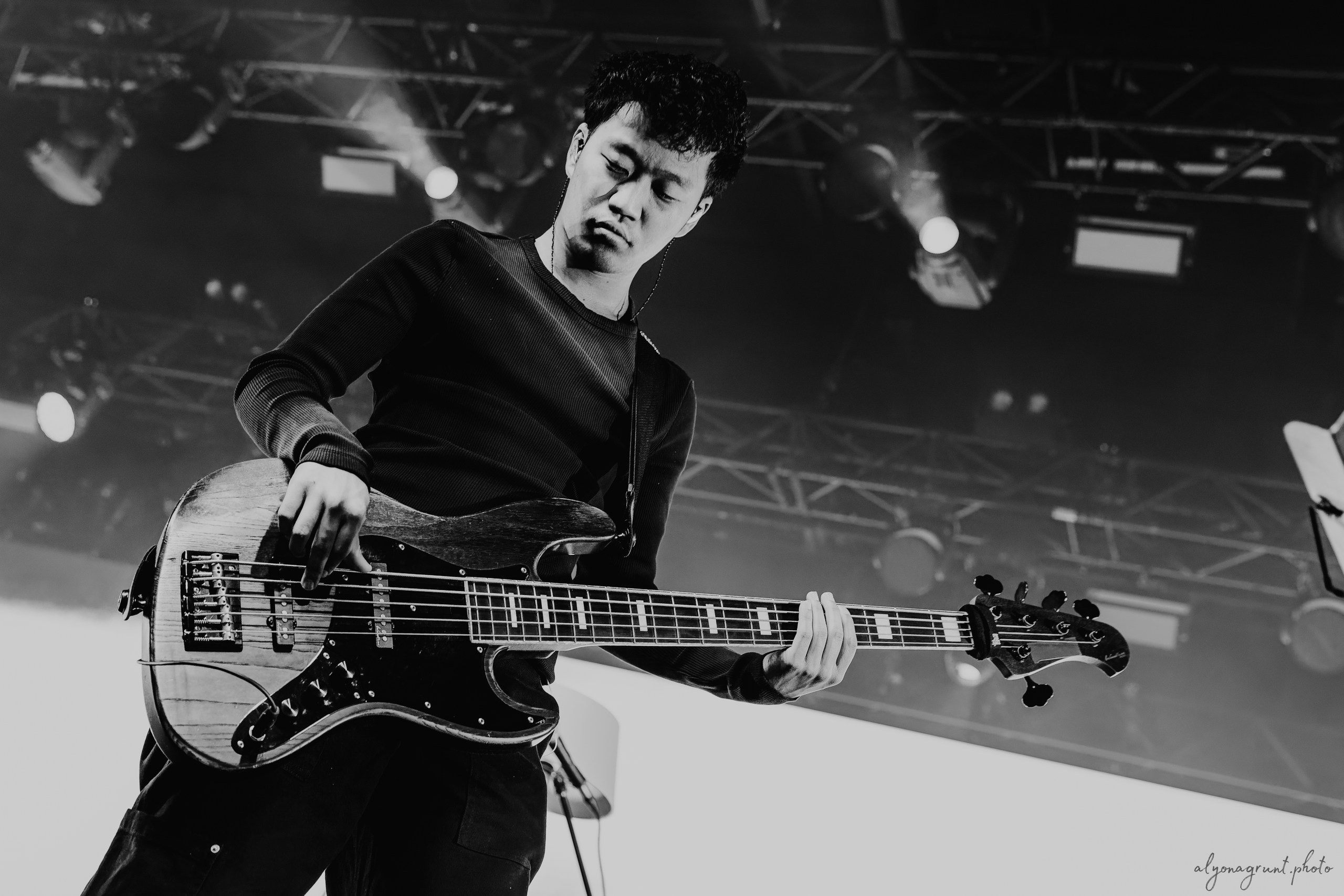 Ваня Дмитриенко, фоторепортаж СПб, A2, 23.10.2025. Алена Адрианова: фотограф в Санкт-Петербурге