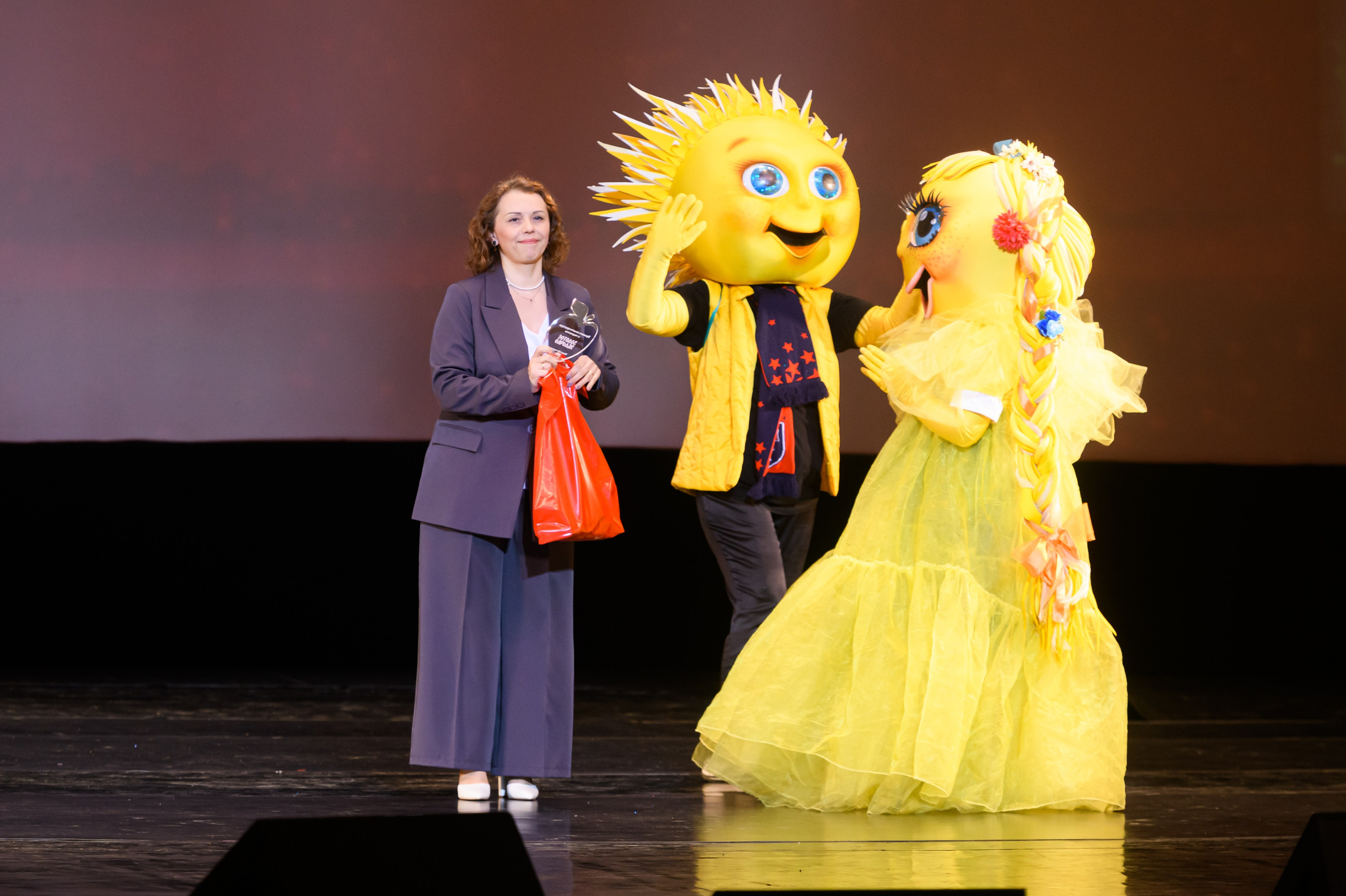 23 апреля, часть 1, БКЗ Октябрьский, г. Санкт-Петербург. Золотое яблочко