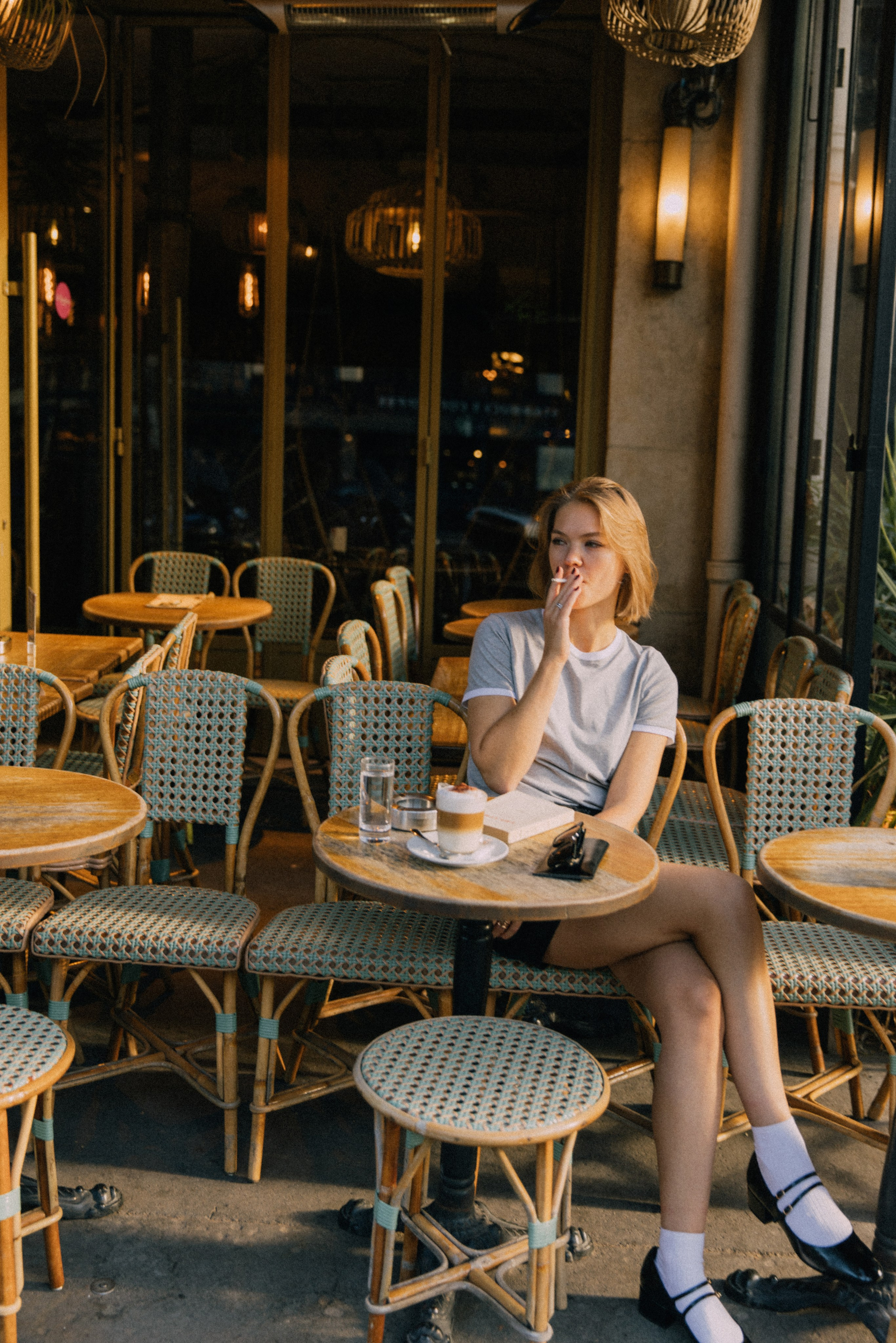 September sun. Photographer in Paris