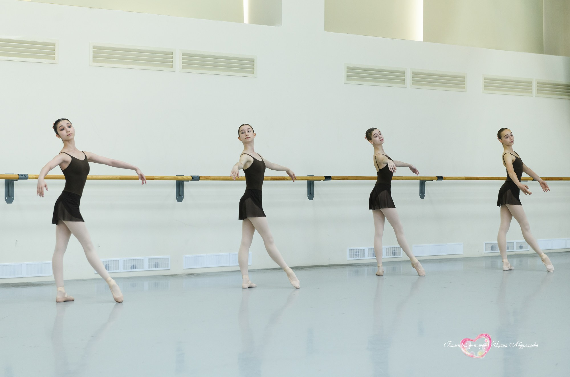 Госэкзамен выпускников МГХУ им. Лавровского — Девочки — 2025 г