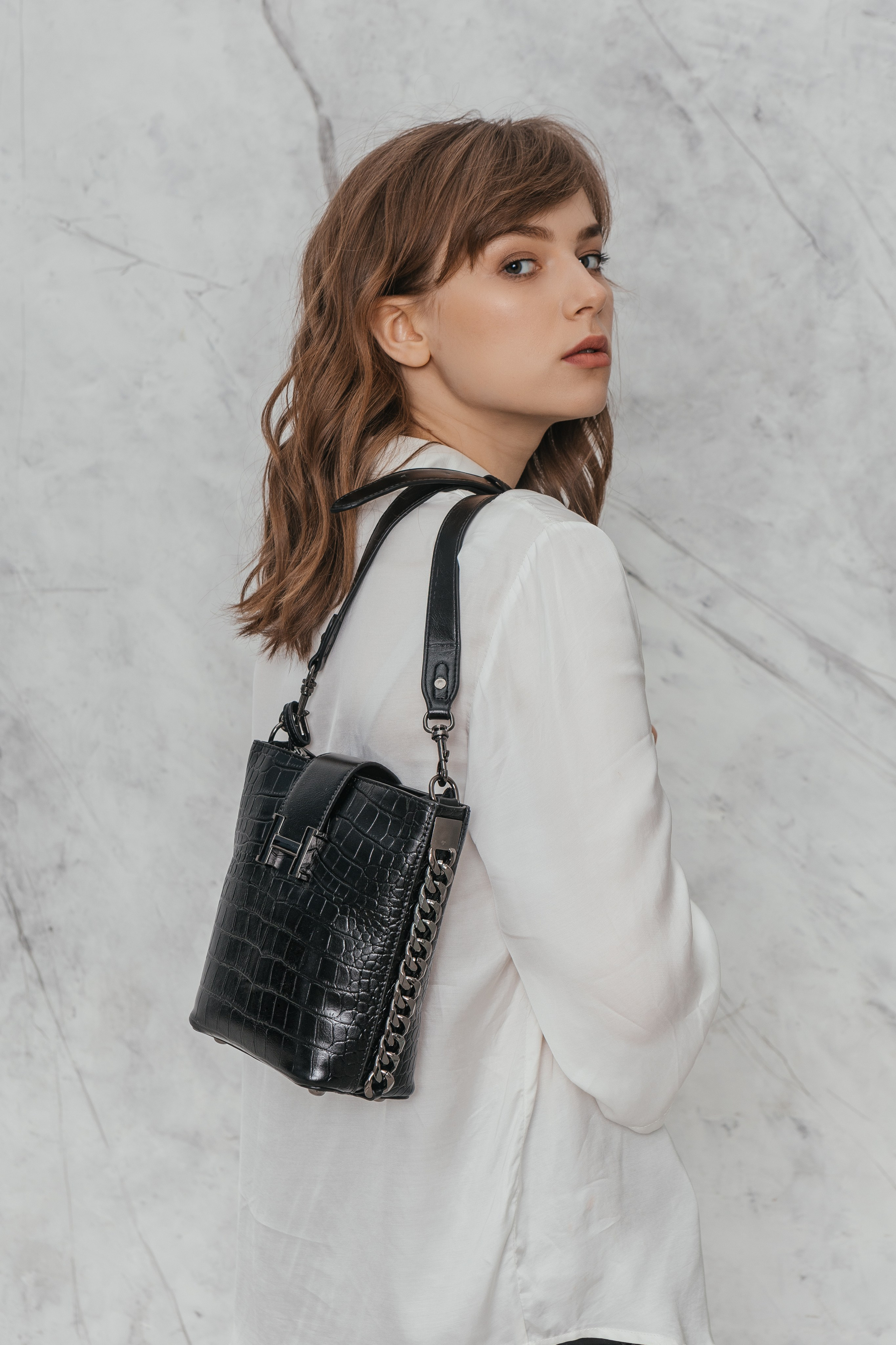 Одежда — модели. Съемка в фотостудии для маркетплейсов. Топ-фотограф