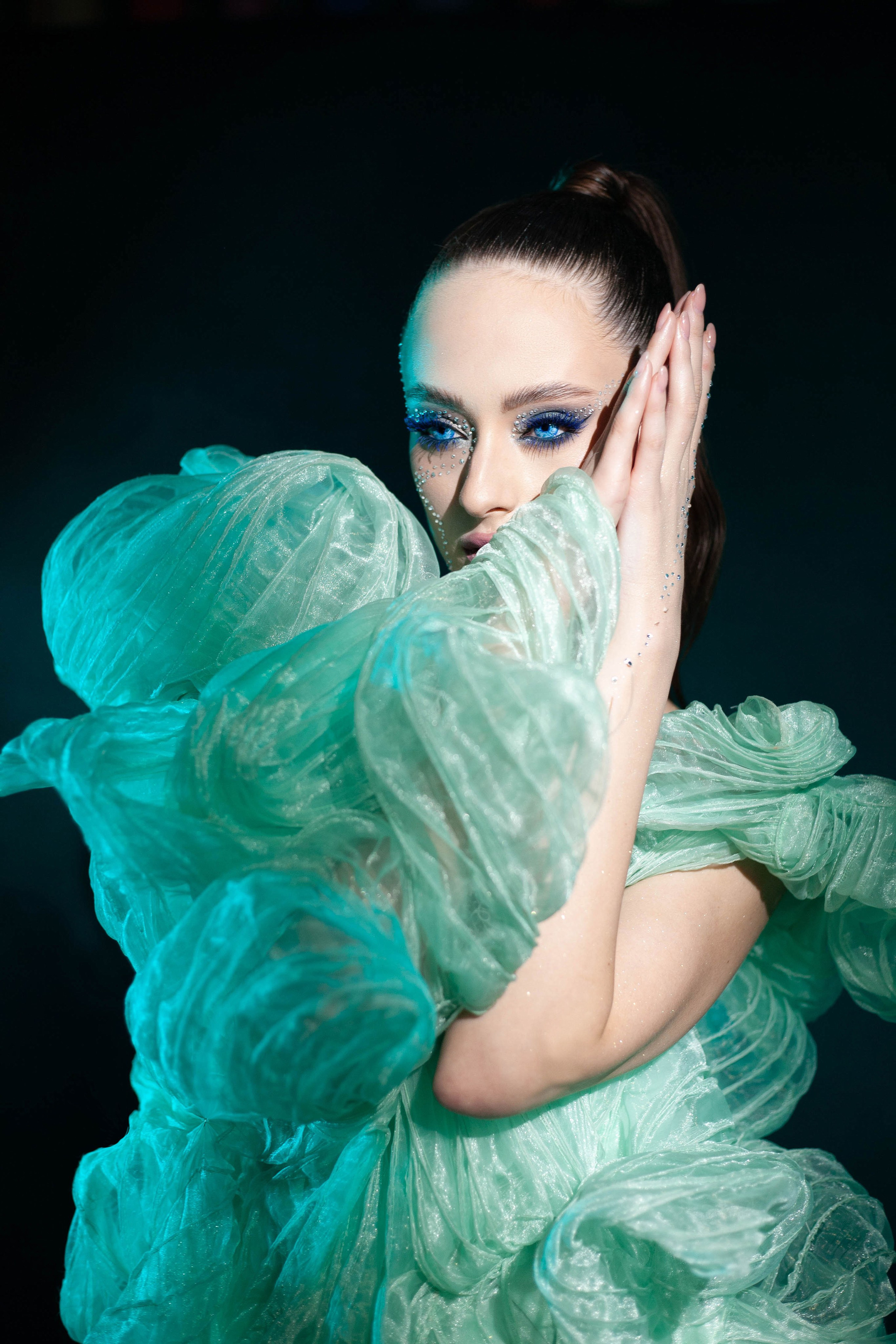 Студийные фотосессии. Контент фотограф в Москве