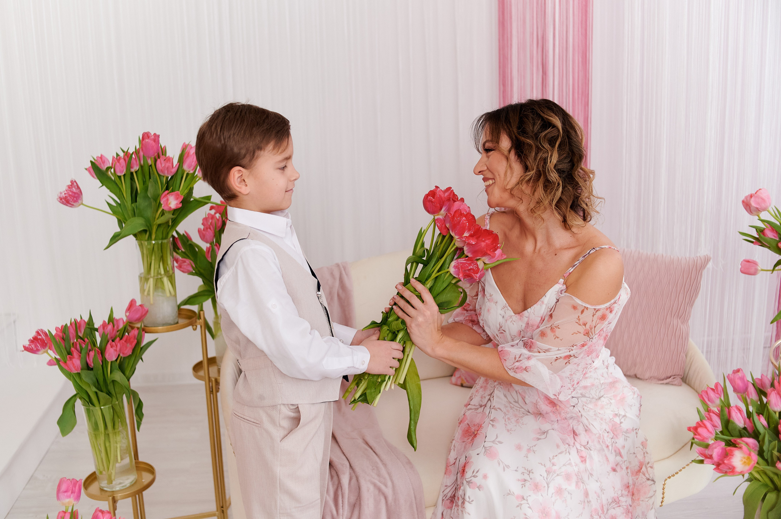 Розовые тюльпаны. Семейный и детский фотограф в г. Ногинске Ангелина Хасанова