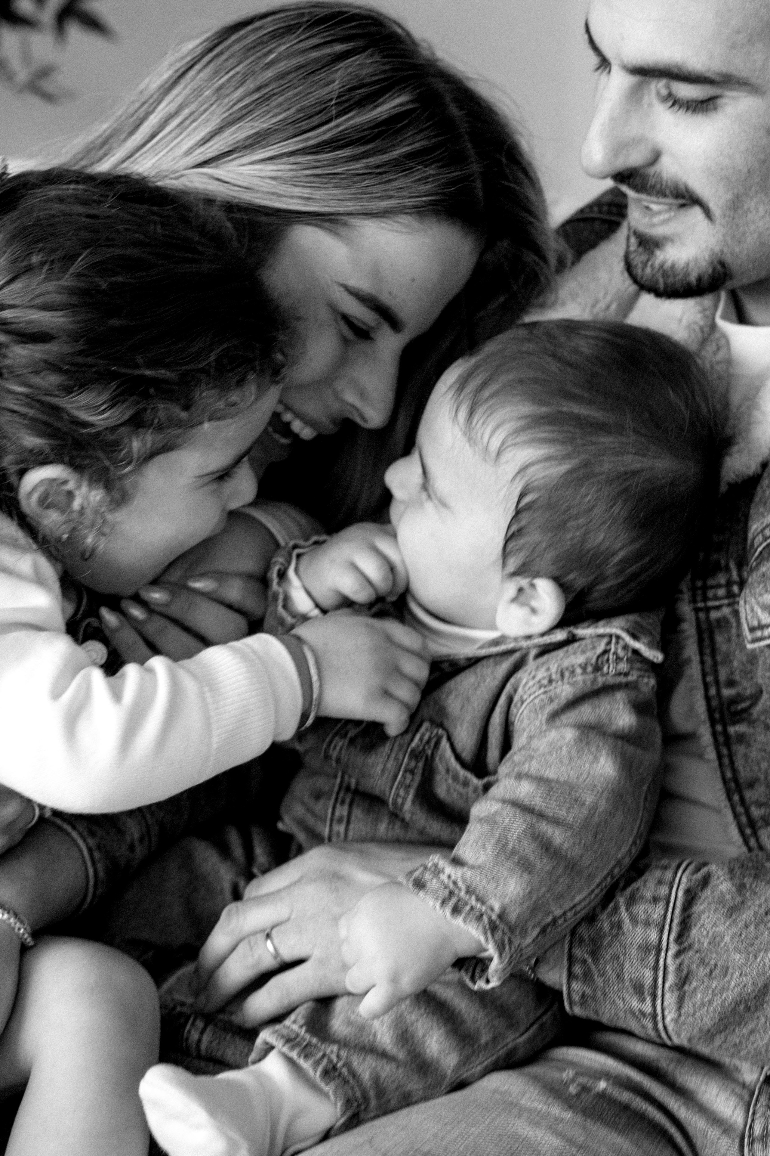 Family photoshoot in White Studio. Wedding and family photographer