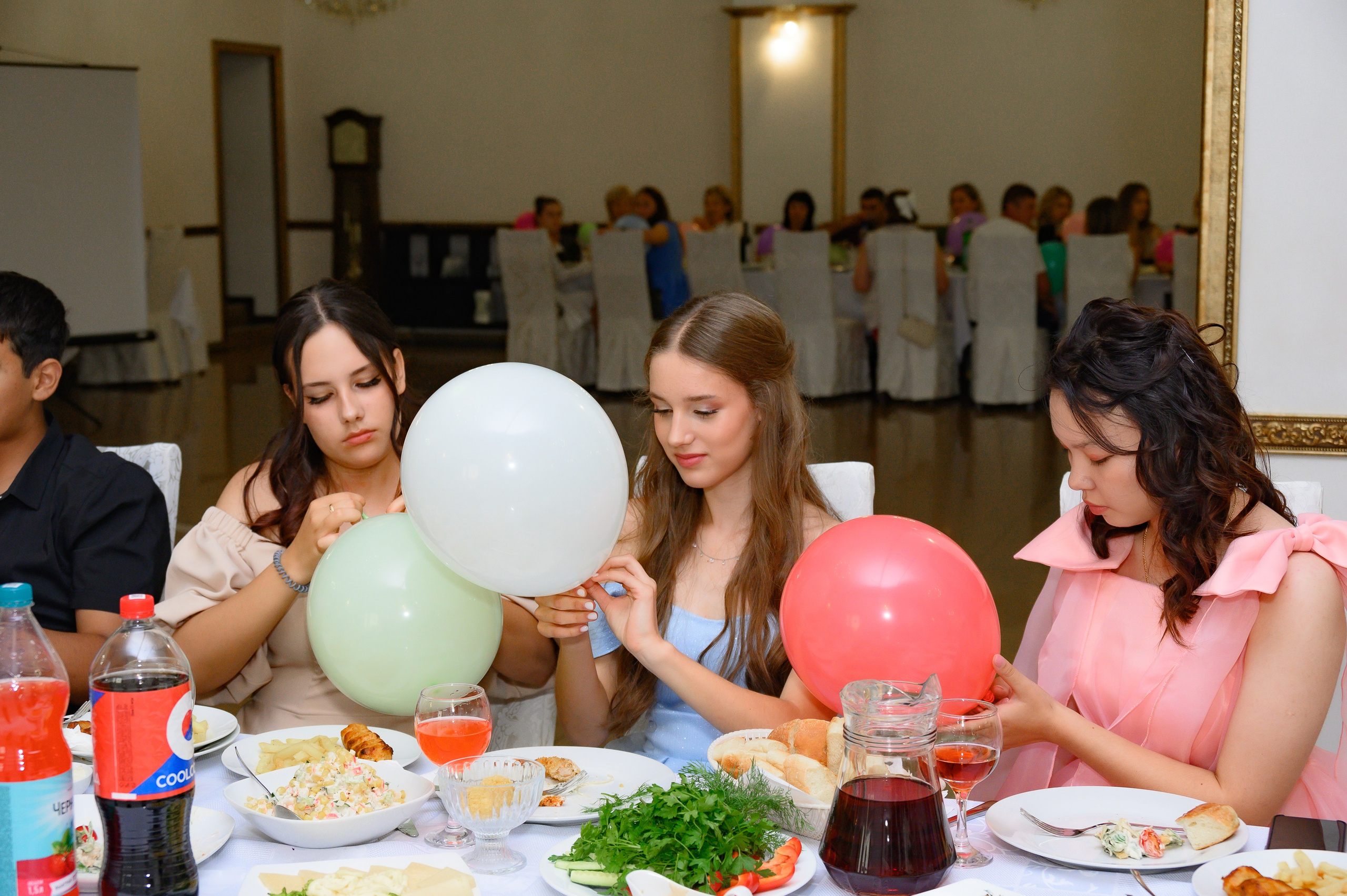 Выпускной 2025 9 кл. Семейный и детский фотограф в Новороссийске Лебедева Елена