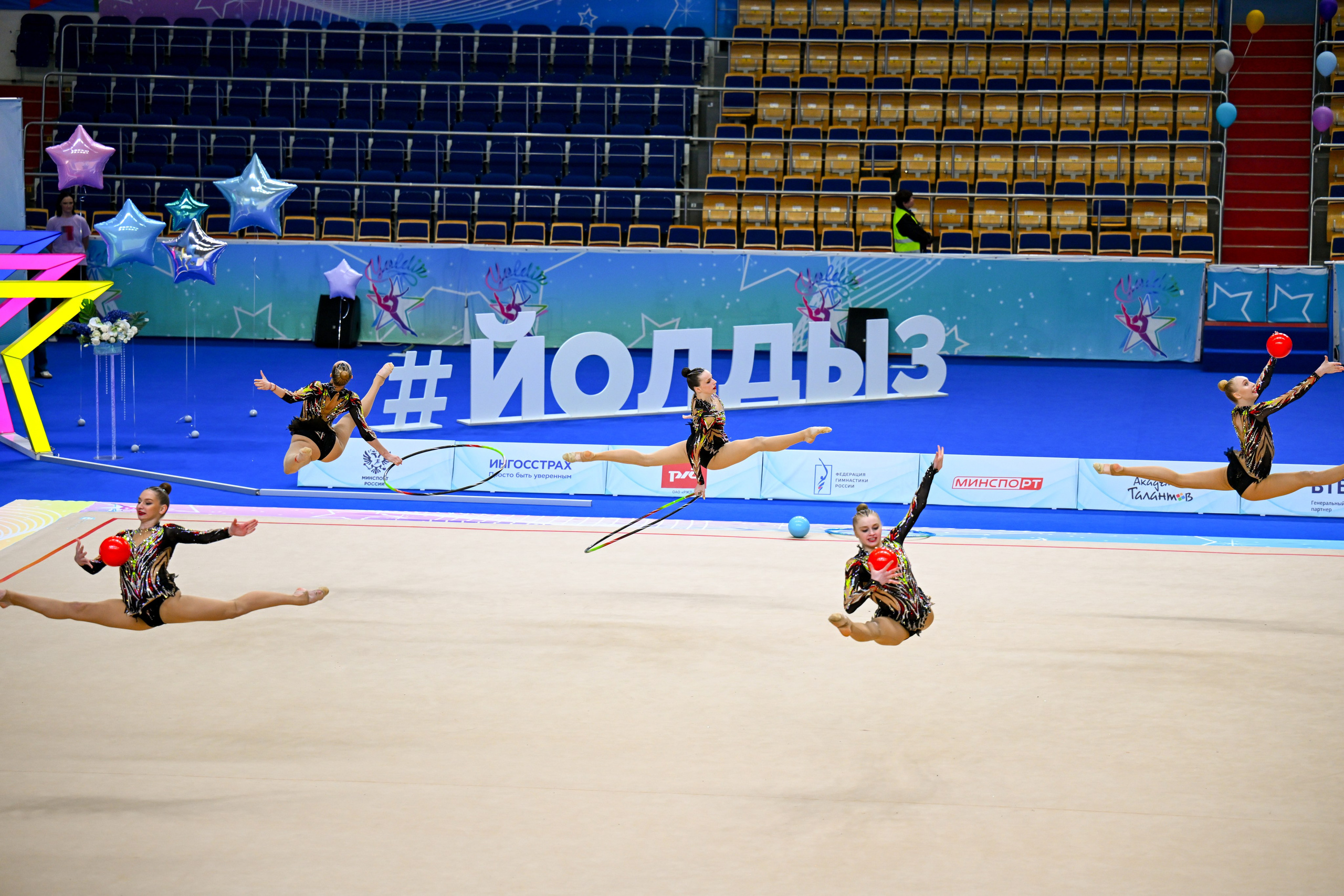 Фотограф художественной гимнастики в Казани. Спортивный и репортажный фотограф в Казани Вячеслав Сатонин