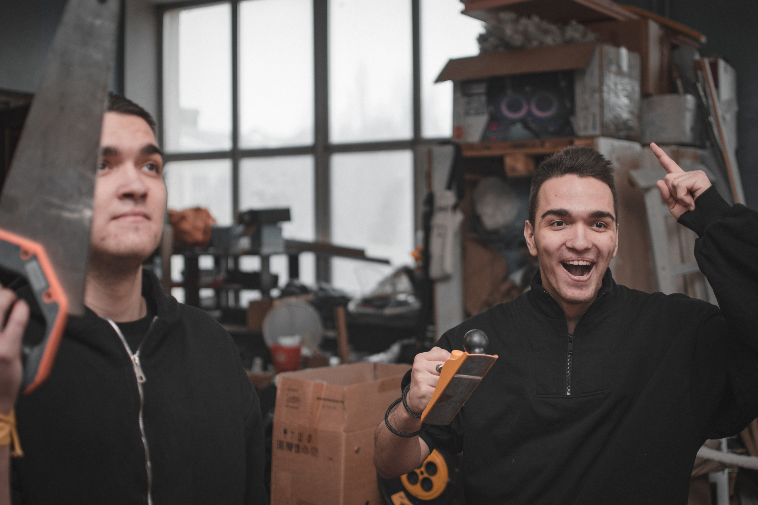 Студвесна нас связала