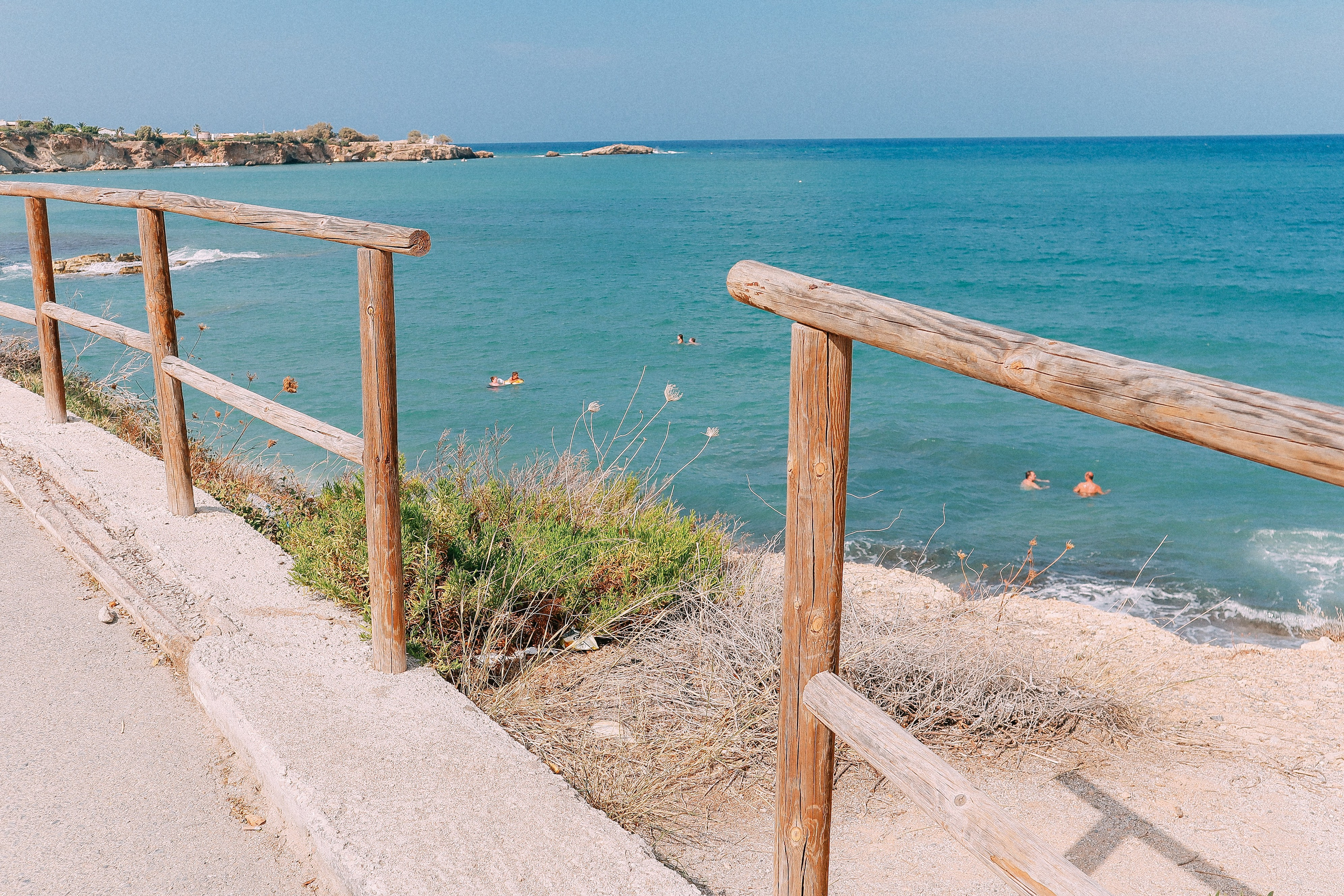 Крит. Аня Степанова