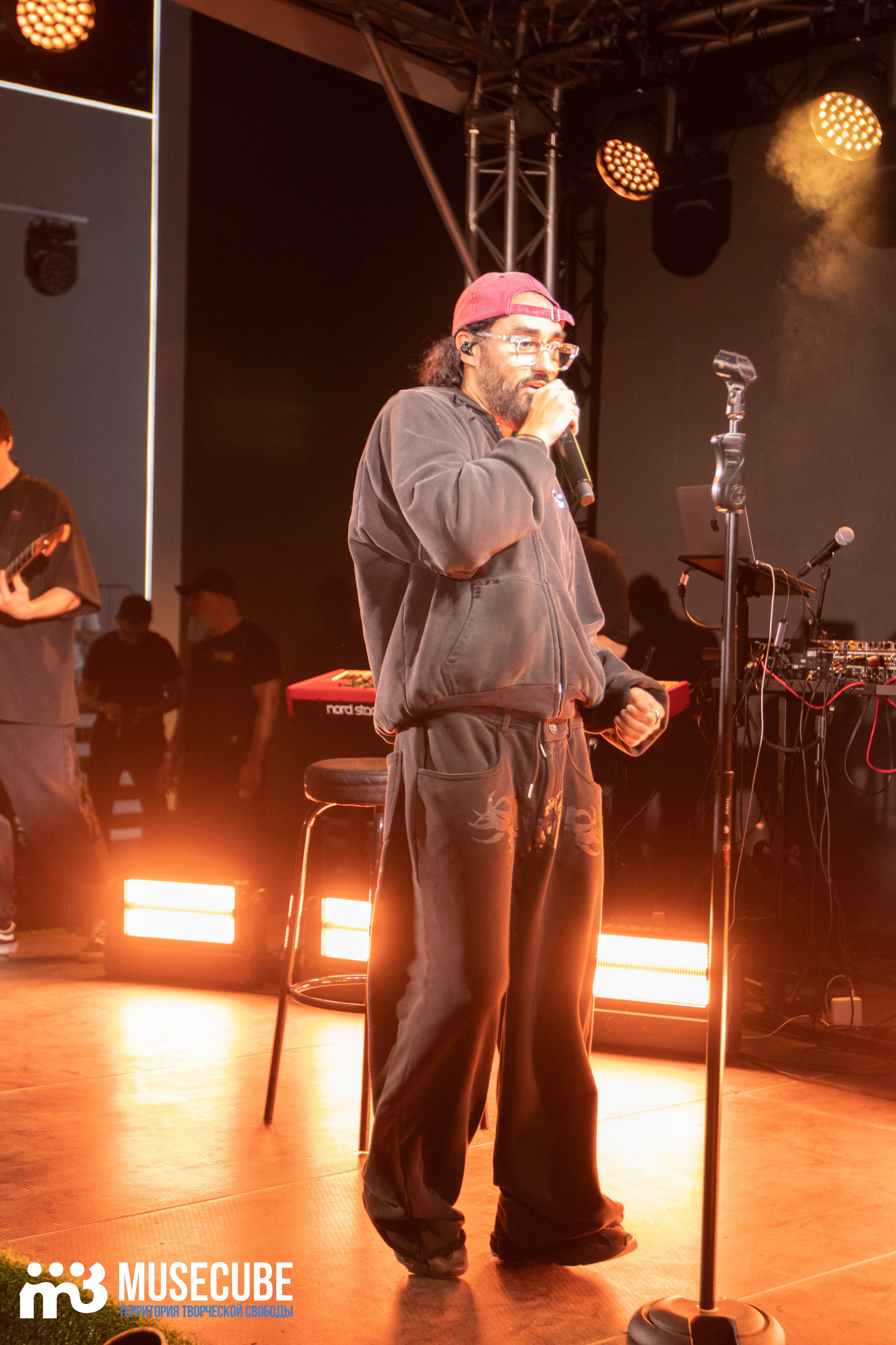 МОТ. Концертный фотограф