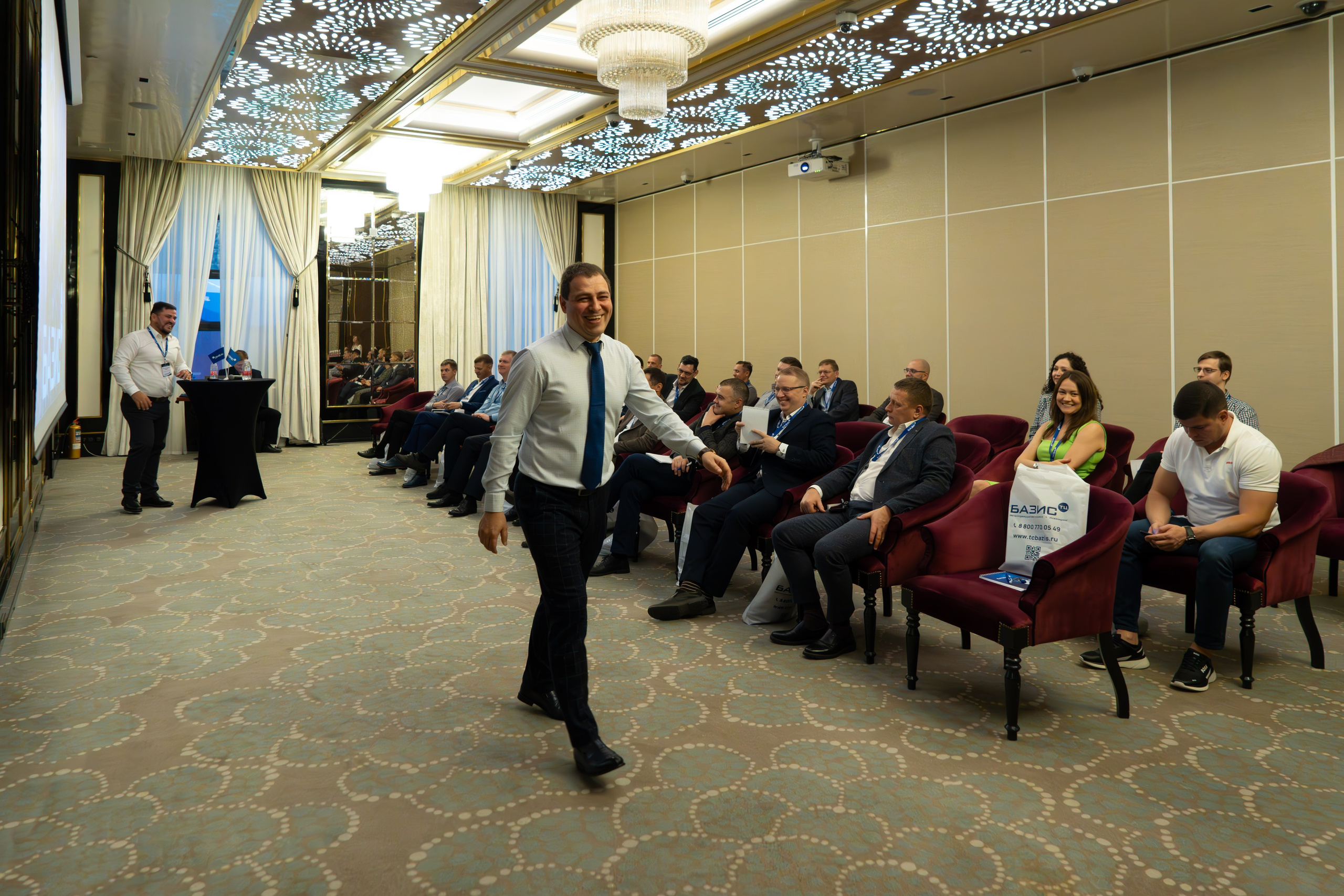 MICE мероприятие для компании «Базис». Репортажный фотограф в Красной Поляне и Сочи Павлюченко Екатерина