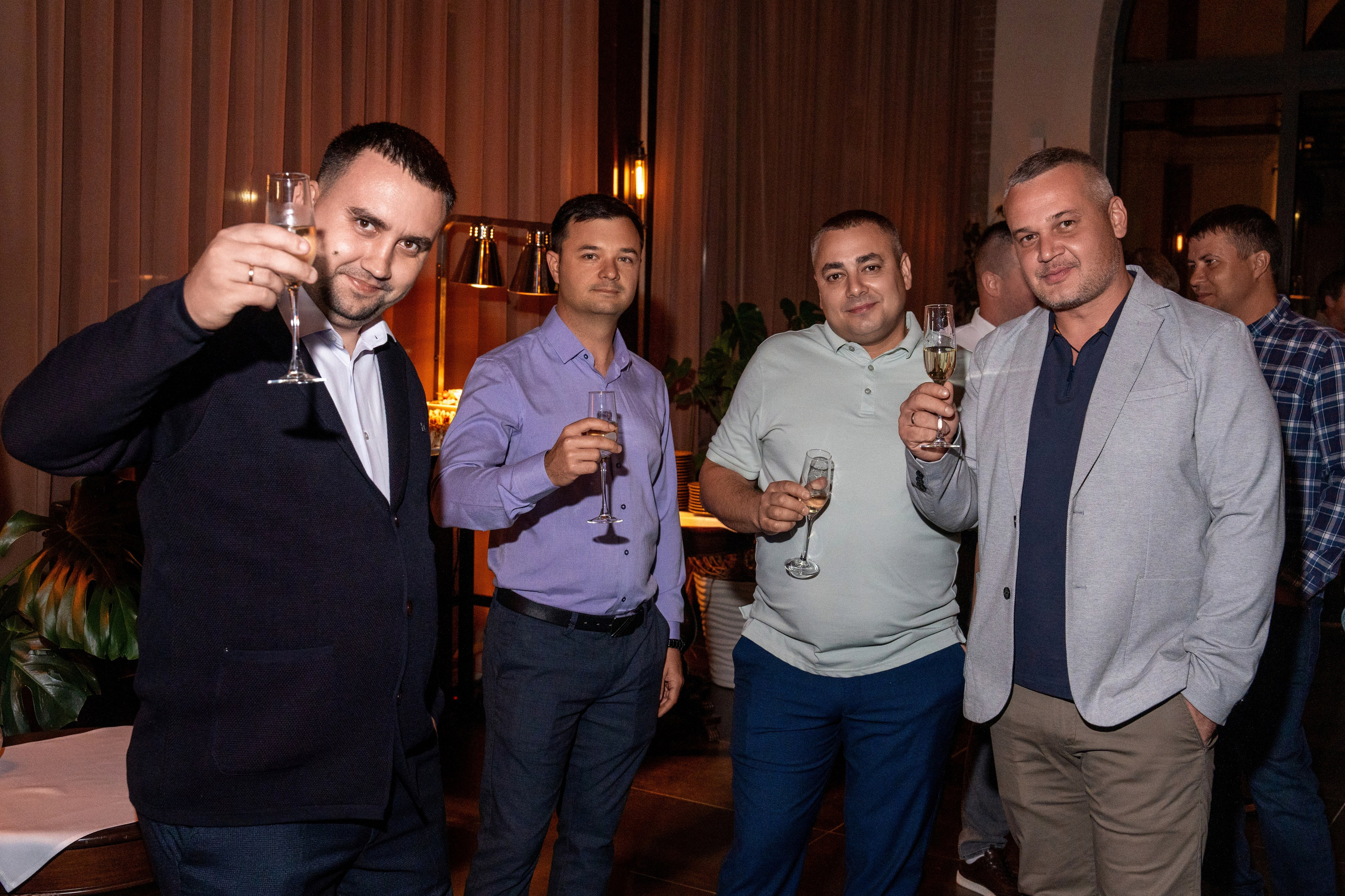 Гала-ужин для компании «Agregatka». Репортажный фотограф в Красной Поляне и Сочи Павлюченко Екатерина