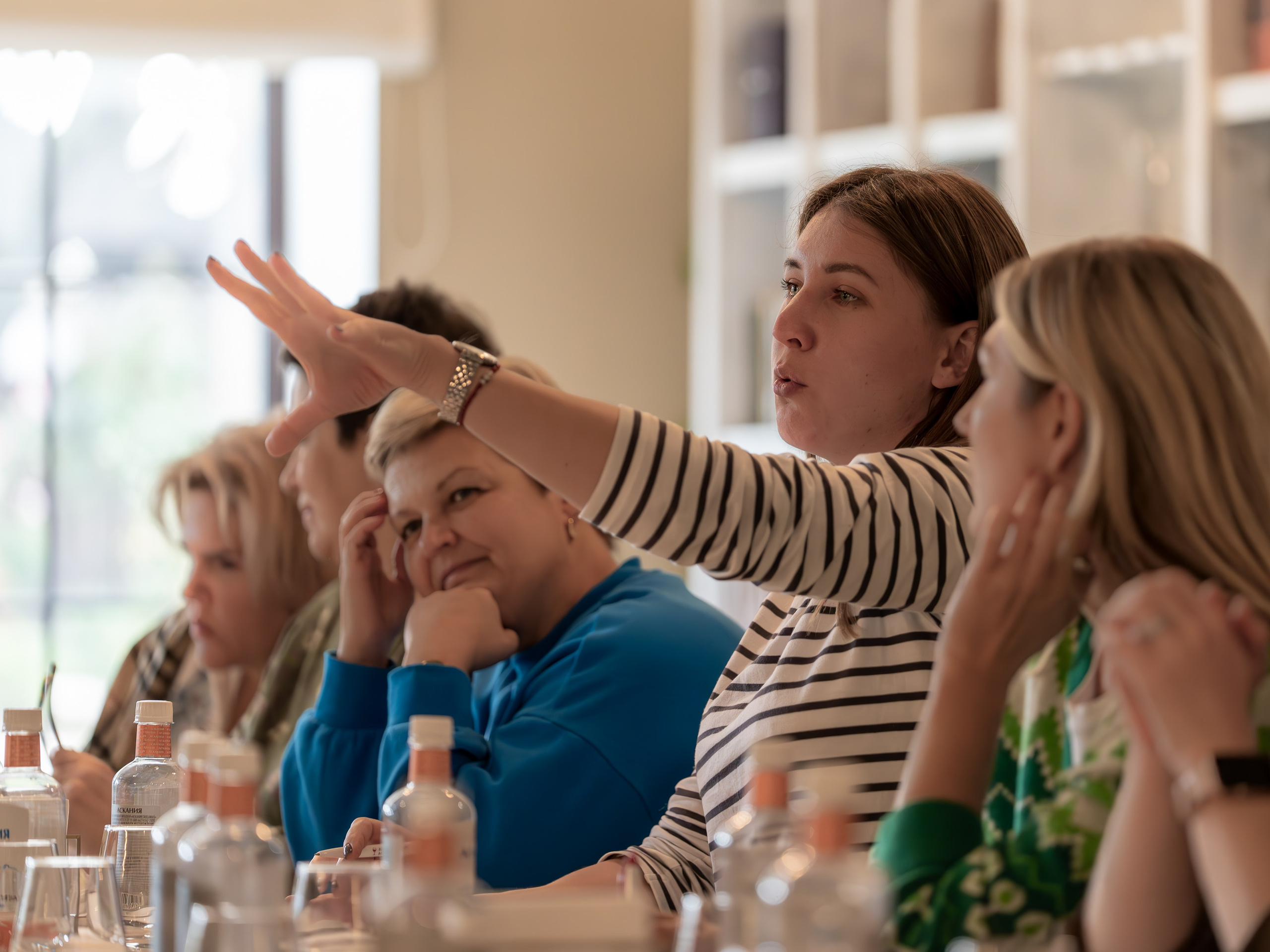 Литературная мастерская с Ольгой Шутовой в «Винотеррии». Репортажный фотограф в Красной Поляне и Сочи Павлюченко Екатерина