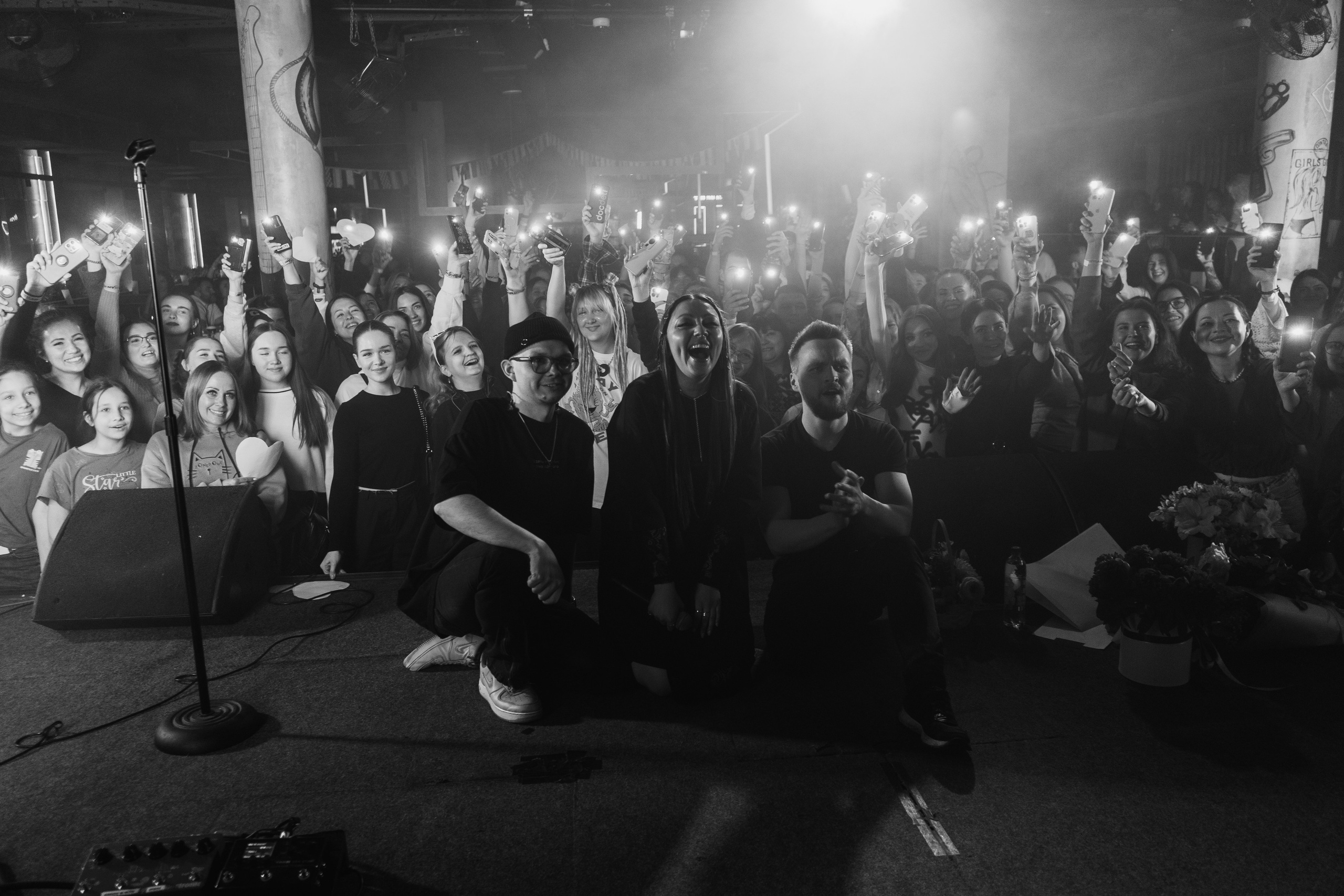 Аили. Первый сольный концерт в"Мумий Тролль Music Bar». Никита Скрипник — ТЕАТР В СТИЛЕ ФЭШН