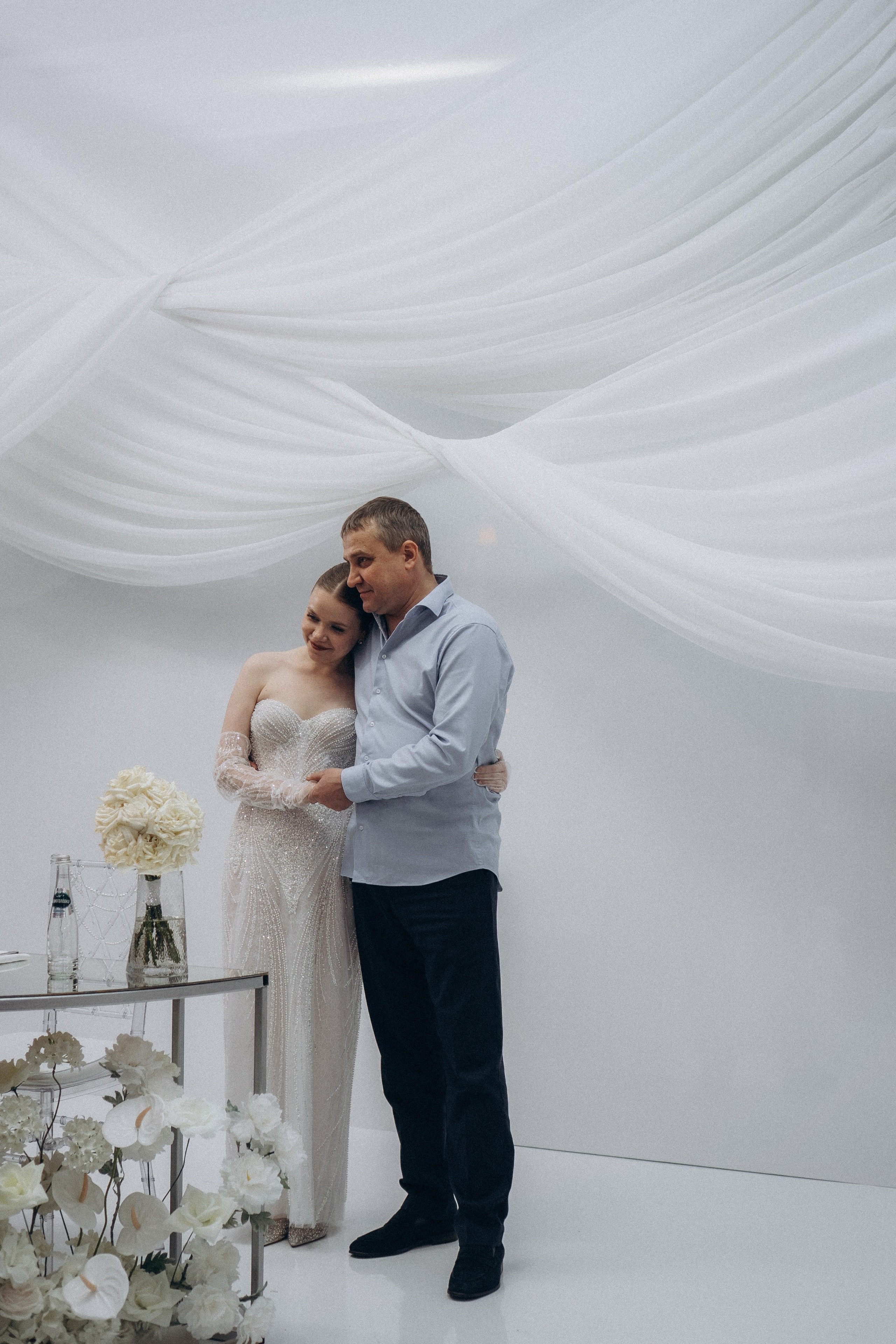 ТАНЕЦ С ПАПОЙ СВАДЕБНМ БАНКЕТЕ (СНЯТО В СИБИРЕ В НИЖНЕВАРТОВСКЕ). Профессиональный фотограф, Санкт-Петербург — Виктория Богомолова