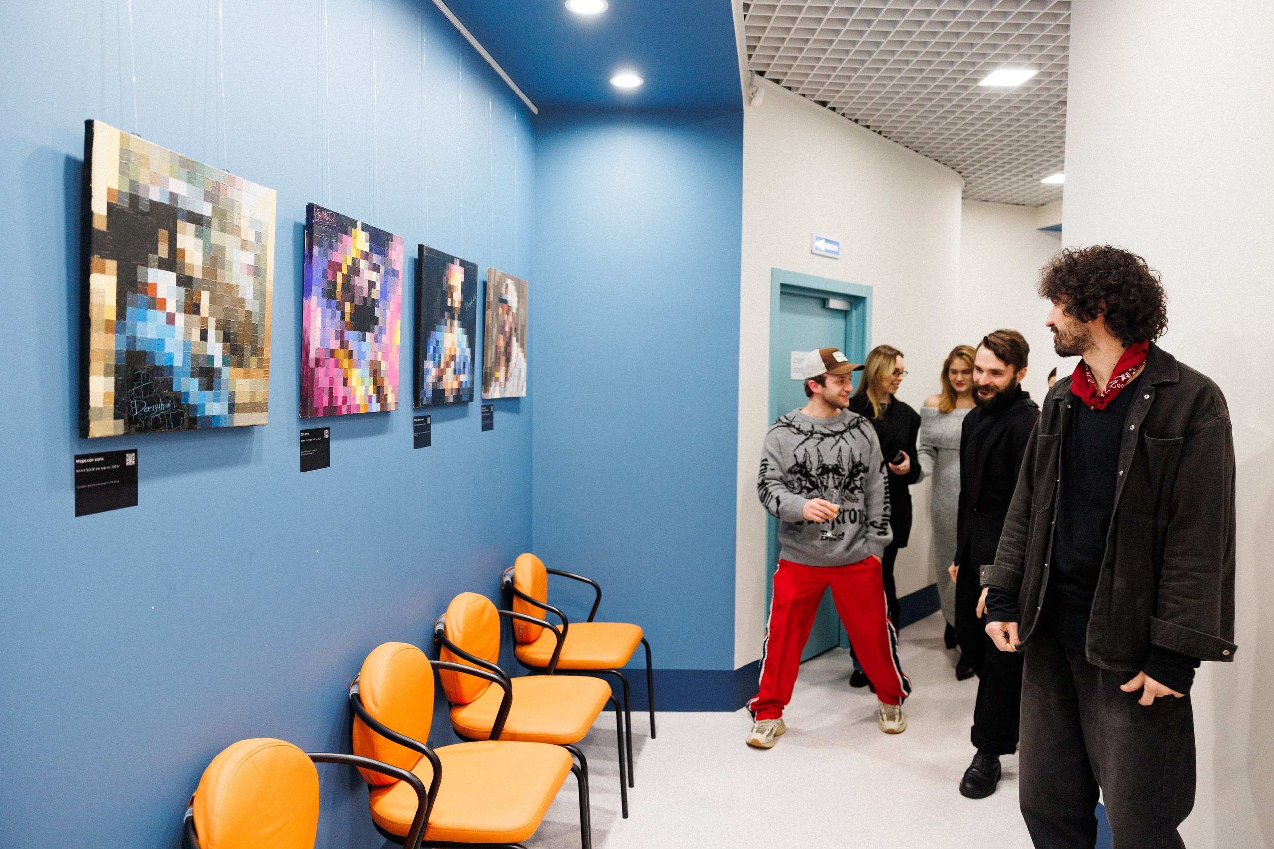 «Overthinking people» выставка современного искусства. Репортажный фотограф в Санкт-Петербурге Александр Паклин