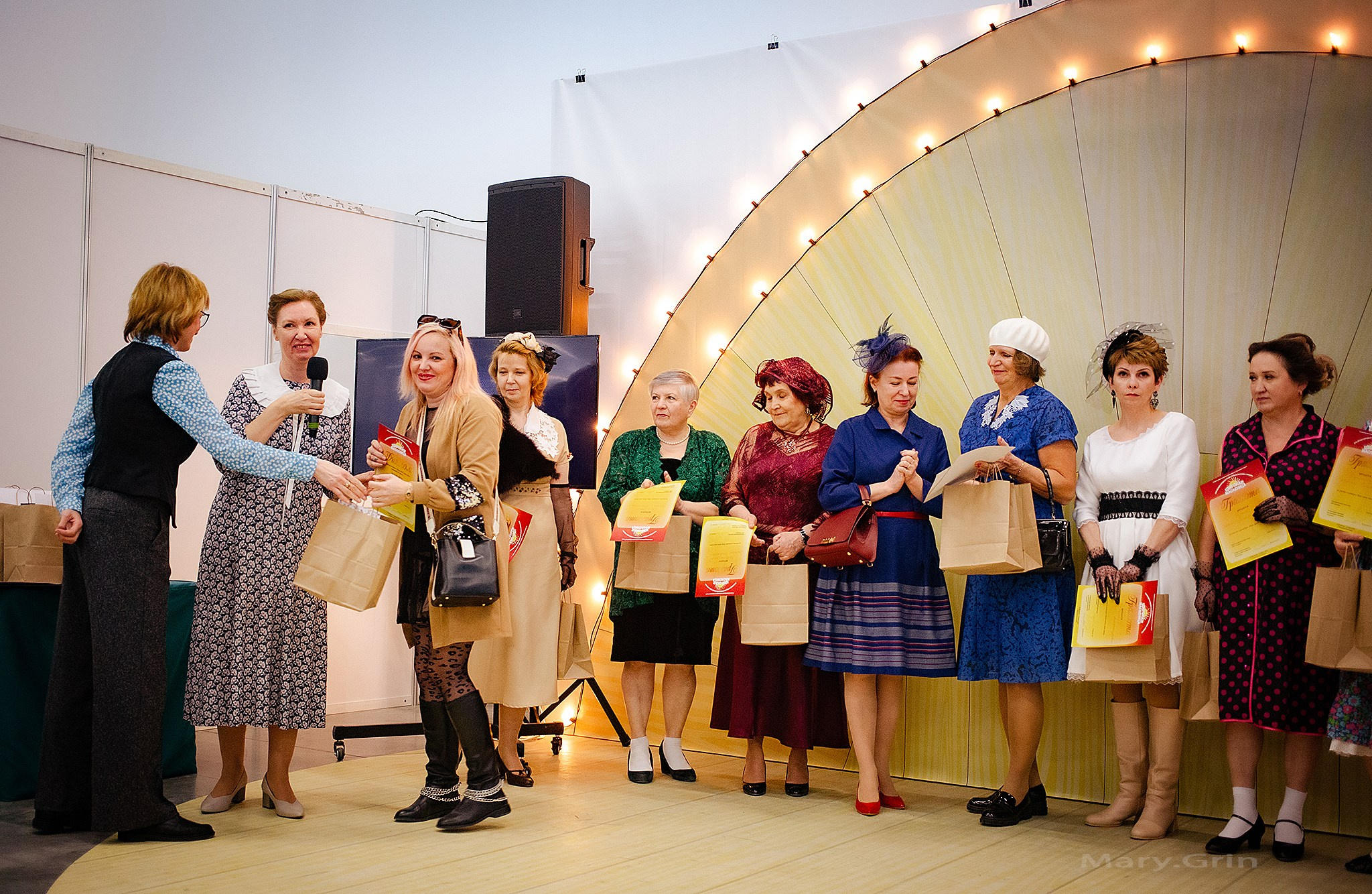 Показ моды 40х лет. Православная ярмарка 2025. Детский и семейный фотограф, фотограф мероприятий Нижний Новгород