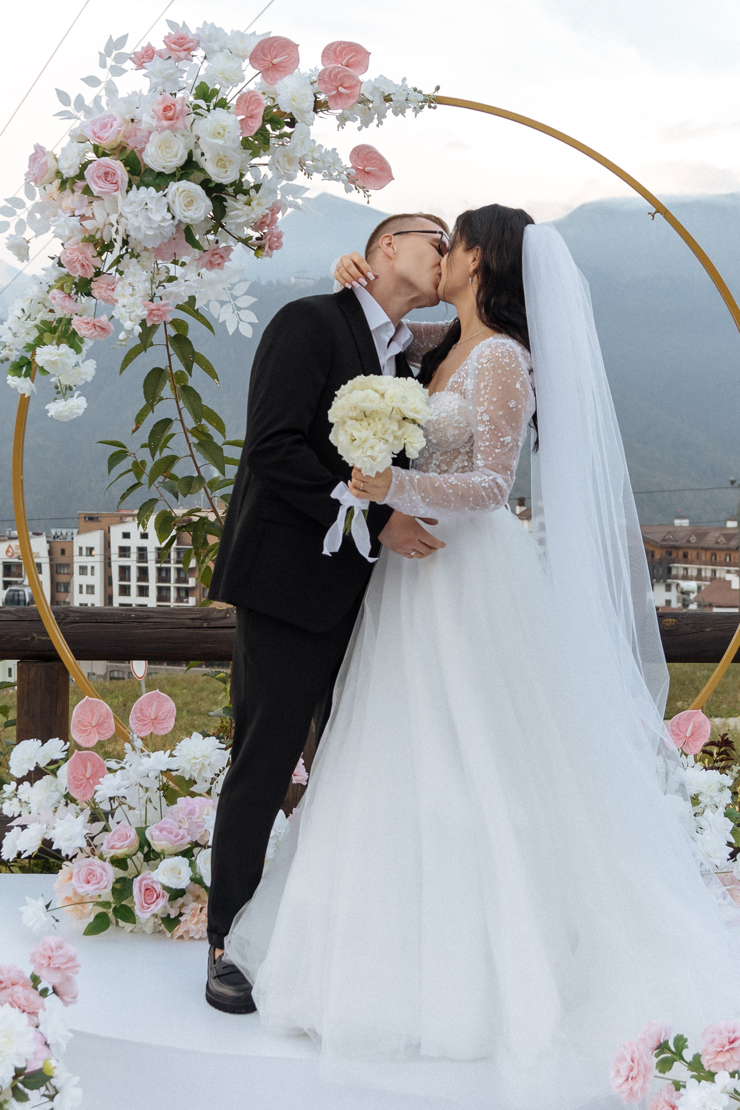 Свадебная Фотосессия в горах Сочи Красной поляны. Фотограф Сочи Адлер Сириус Красная поляна Олеся Минив