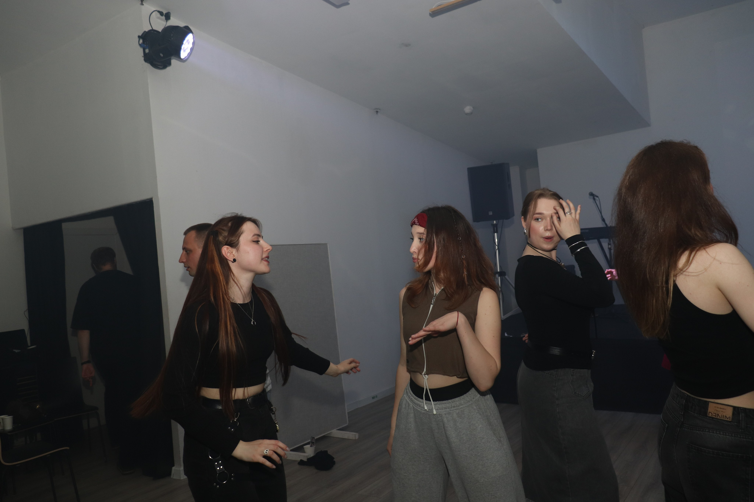 Дискотека 90х молодёжного «клуба 52». Ивентный фотограф в Санкт-Петербурге Олег Комков